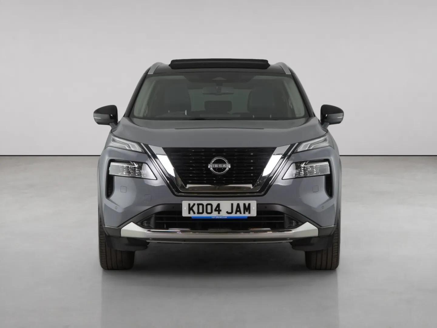 Nissan X-Trail view 5