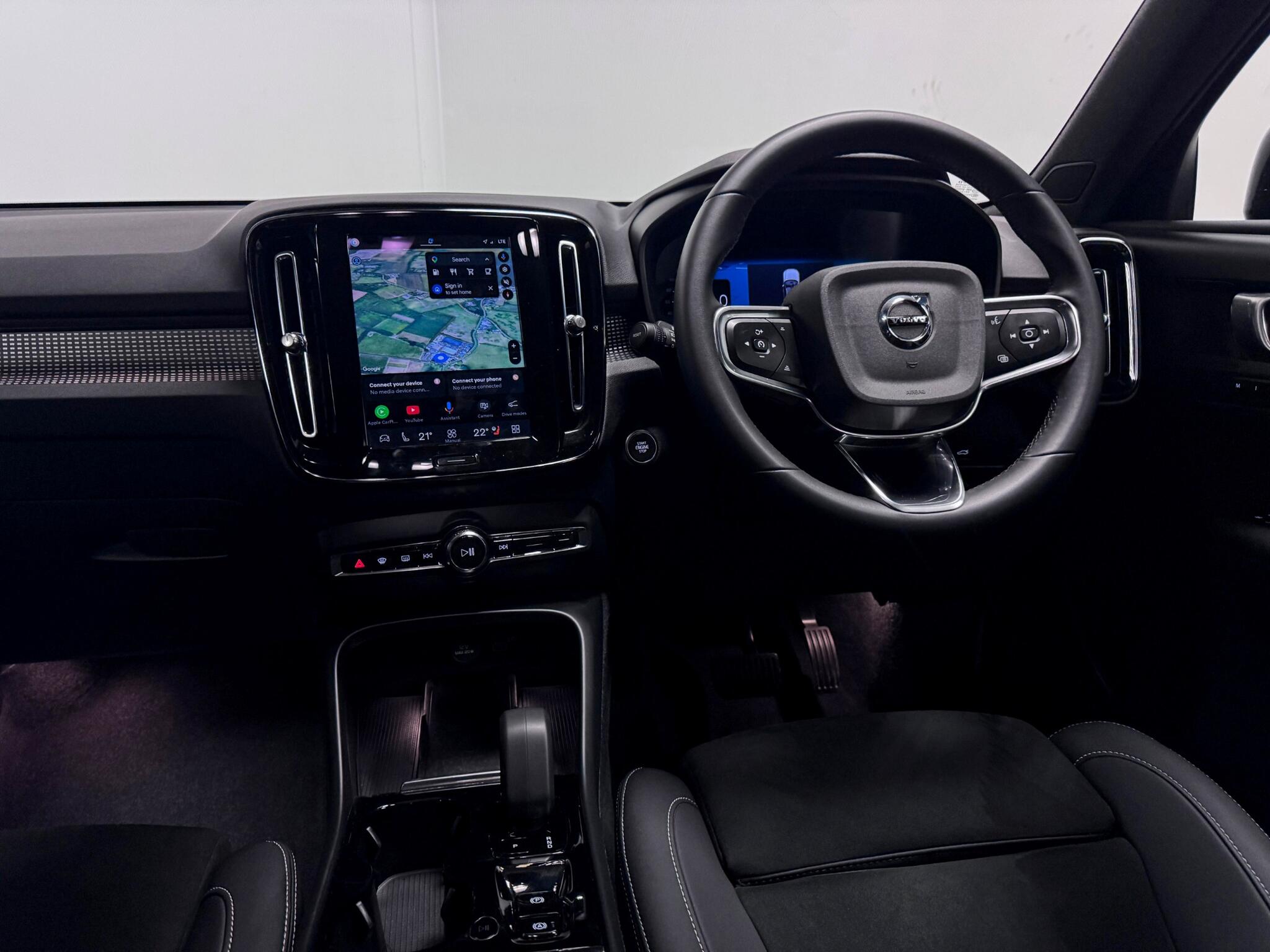 Volvo XC40 view 33
