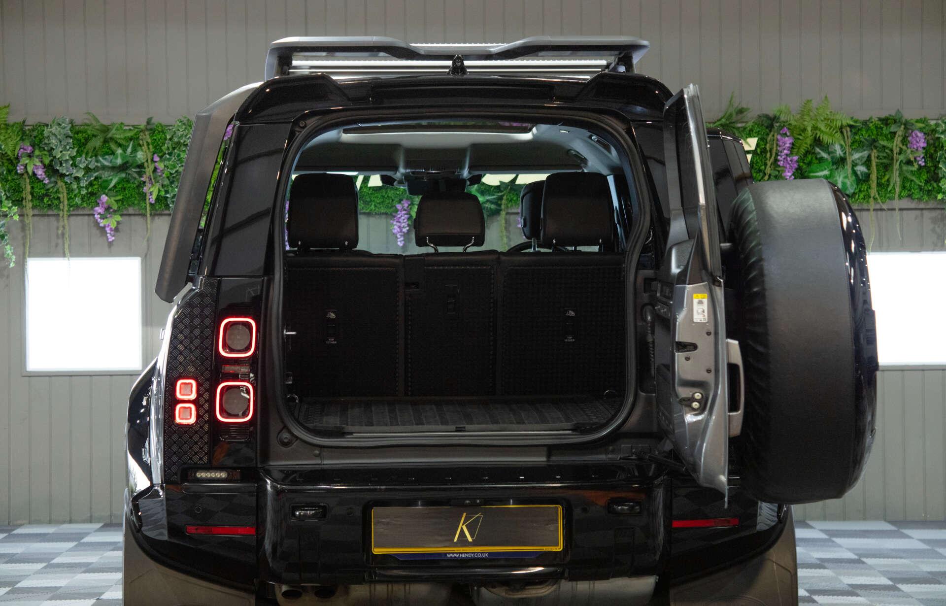 Land Rover Defender view 13