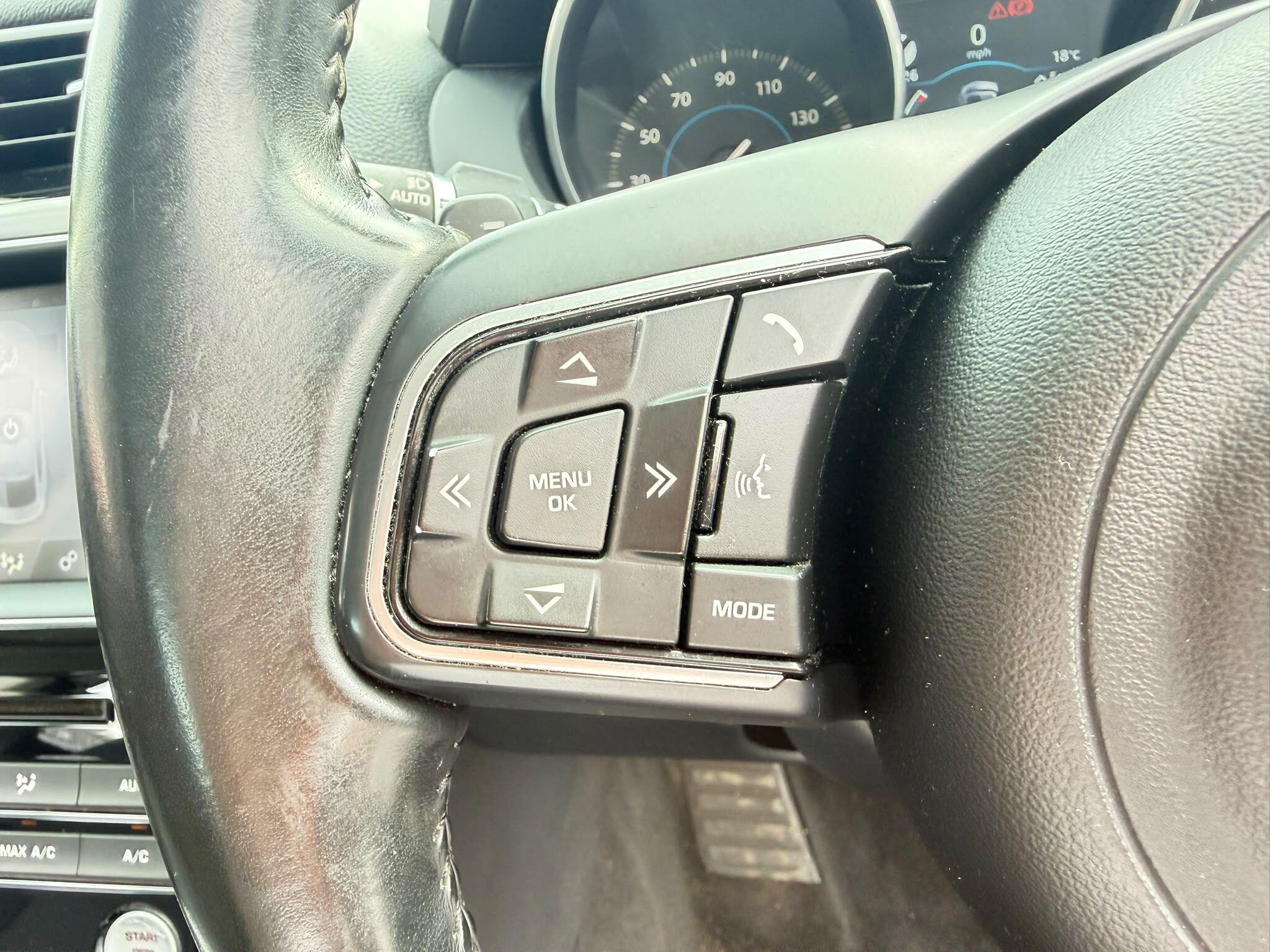 Jaguar XE view 20