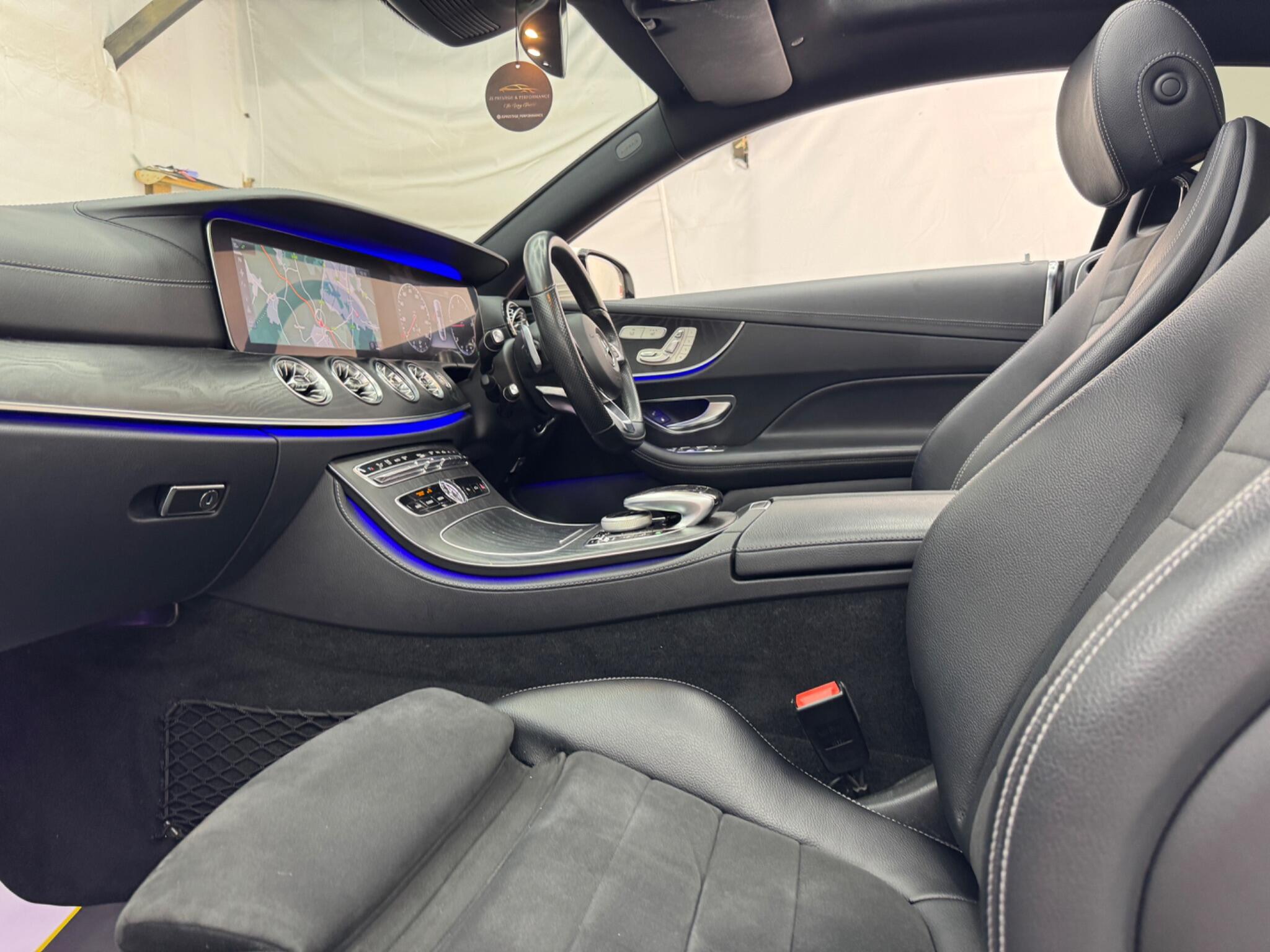 Mercedes-Benz E Class view 50