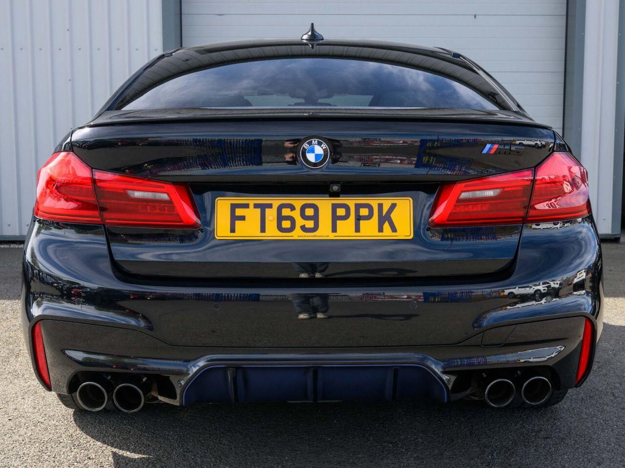 BMW M5 view 7