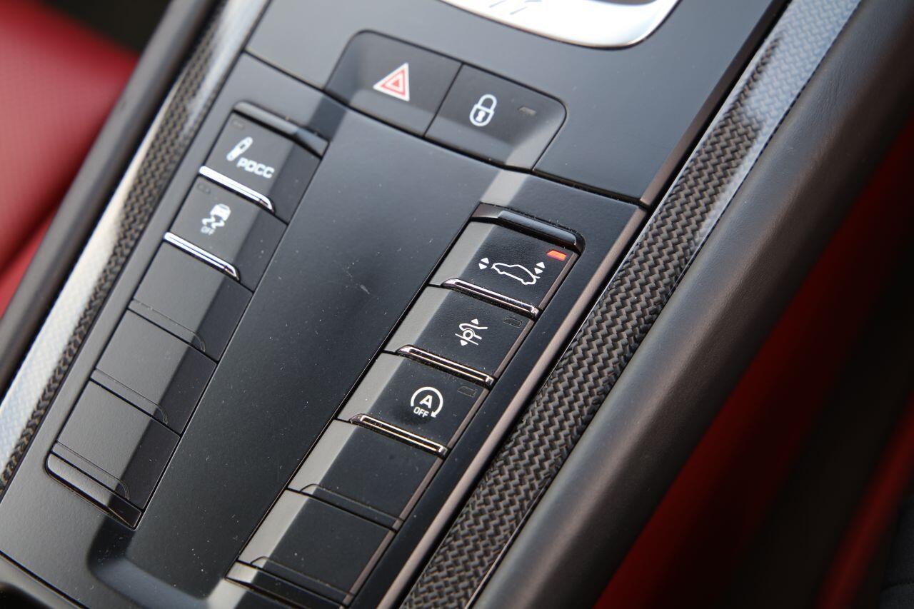 Porsche 911 view 49