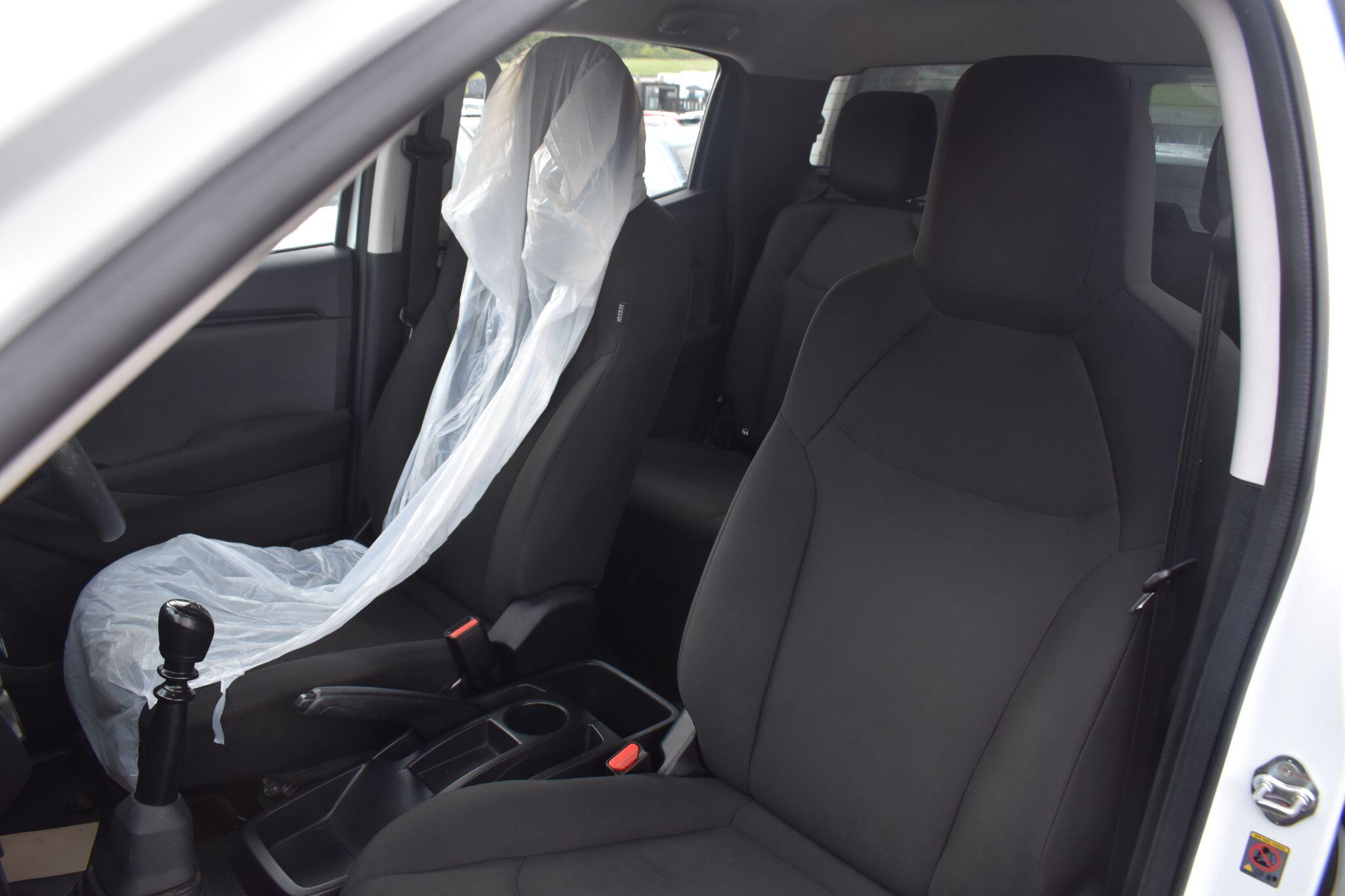 D-Max - 1.9 TD Utility 4WD Euro 6 (s/s) 4dr - Image 15