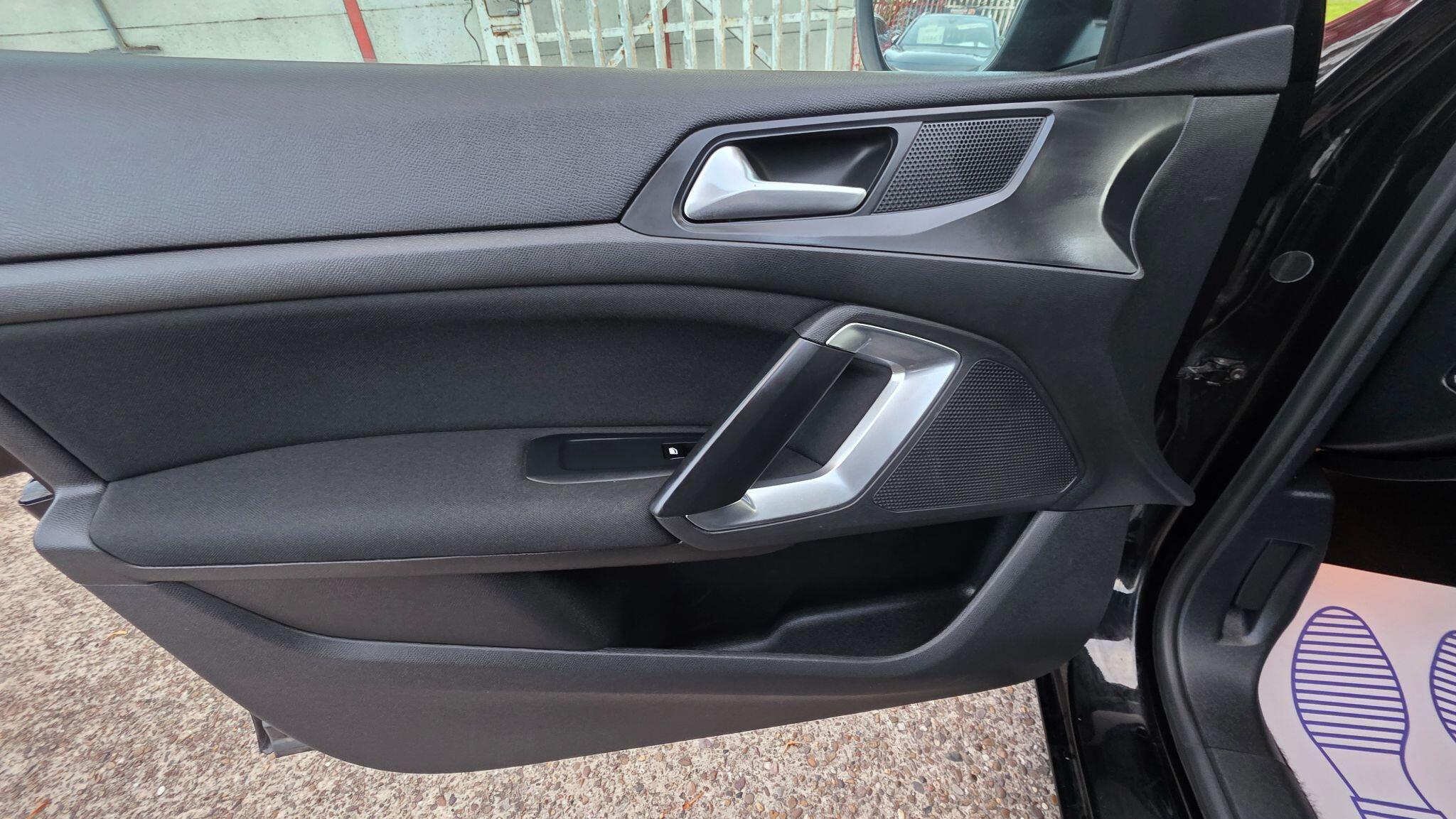 Peugeot 308 view 29
