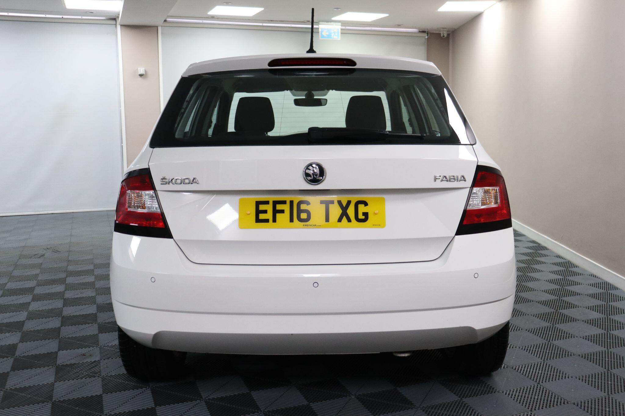 Skoda Fabia view 8
