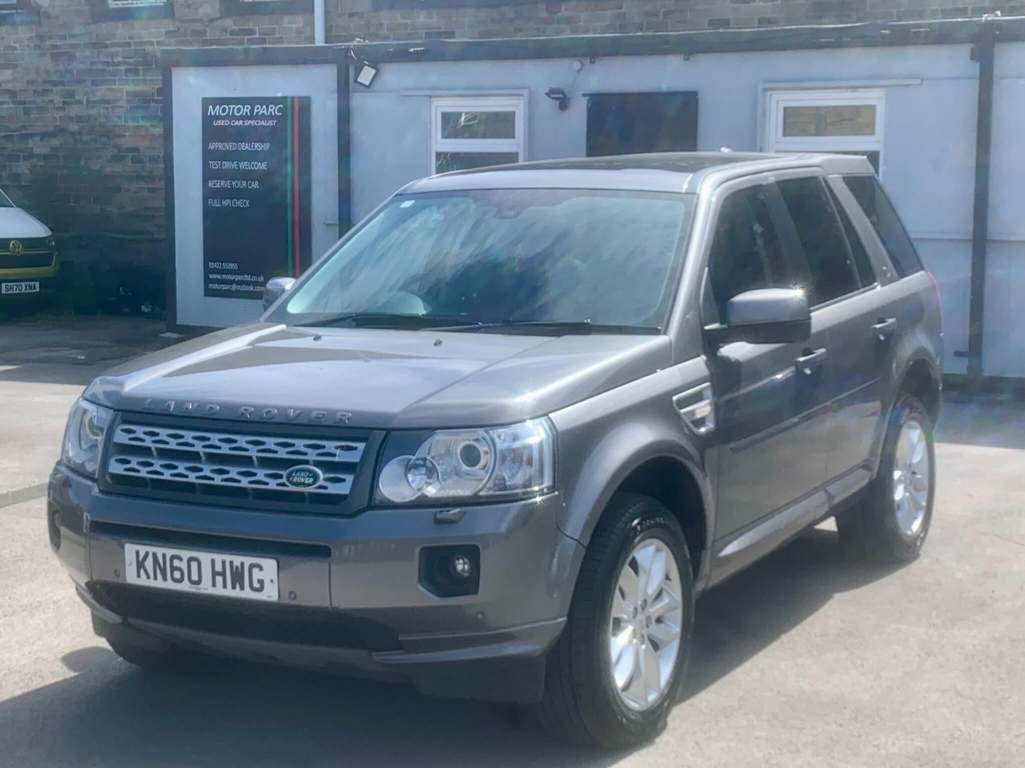Land Rover Freelander 2 view 3
