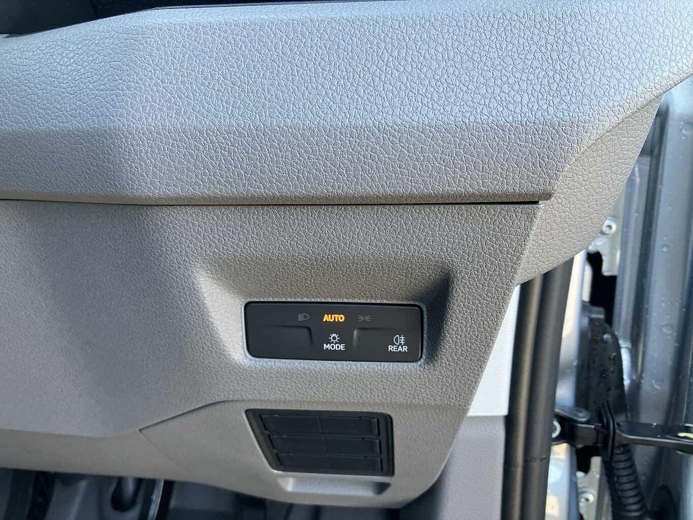 Volkswagen Crafter Cr35 Mwb Diesel Fwd for sale from Western Volkswagen Van Centre