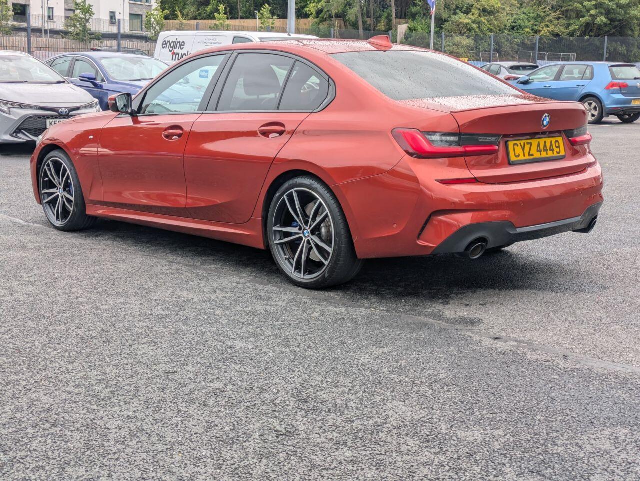 BMW 3 Series view 4
