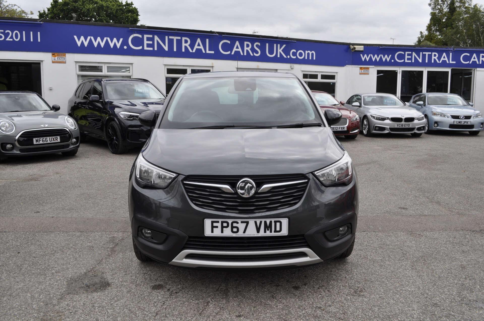 Vauxhall Crossland X view 4