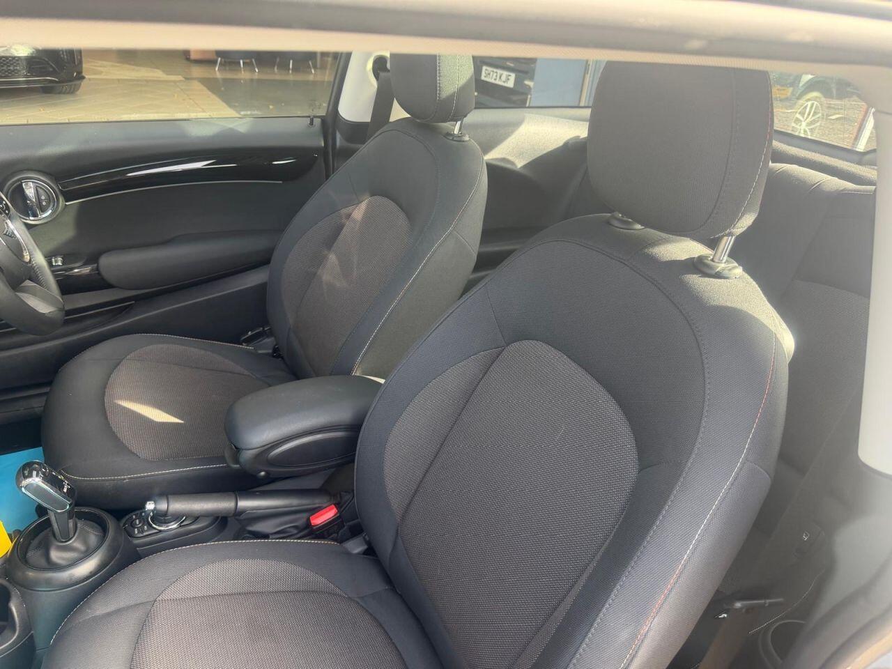 Mini Hatch view 29
