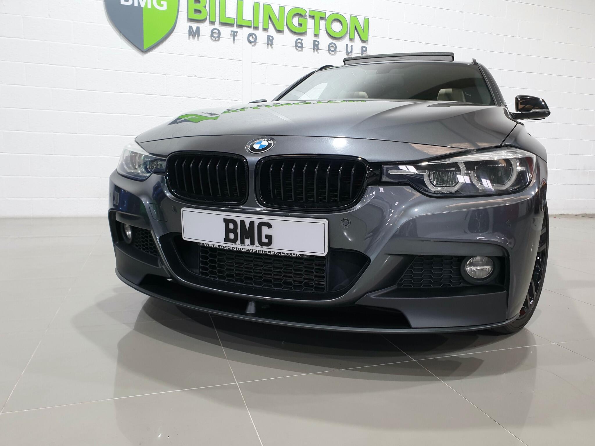 BMW 3 Series view 24
