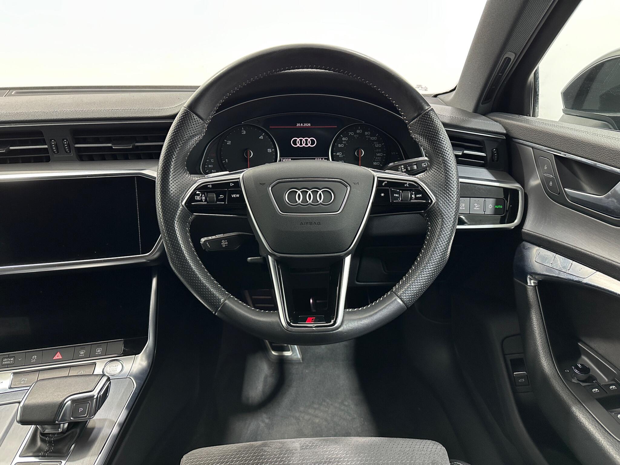 Audi A6 view 13