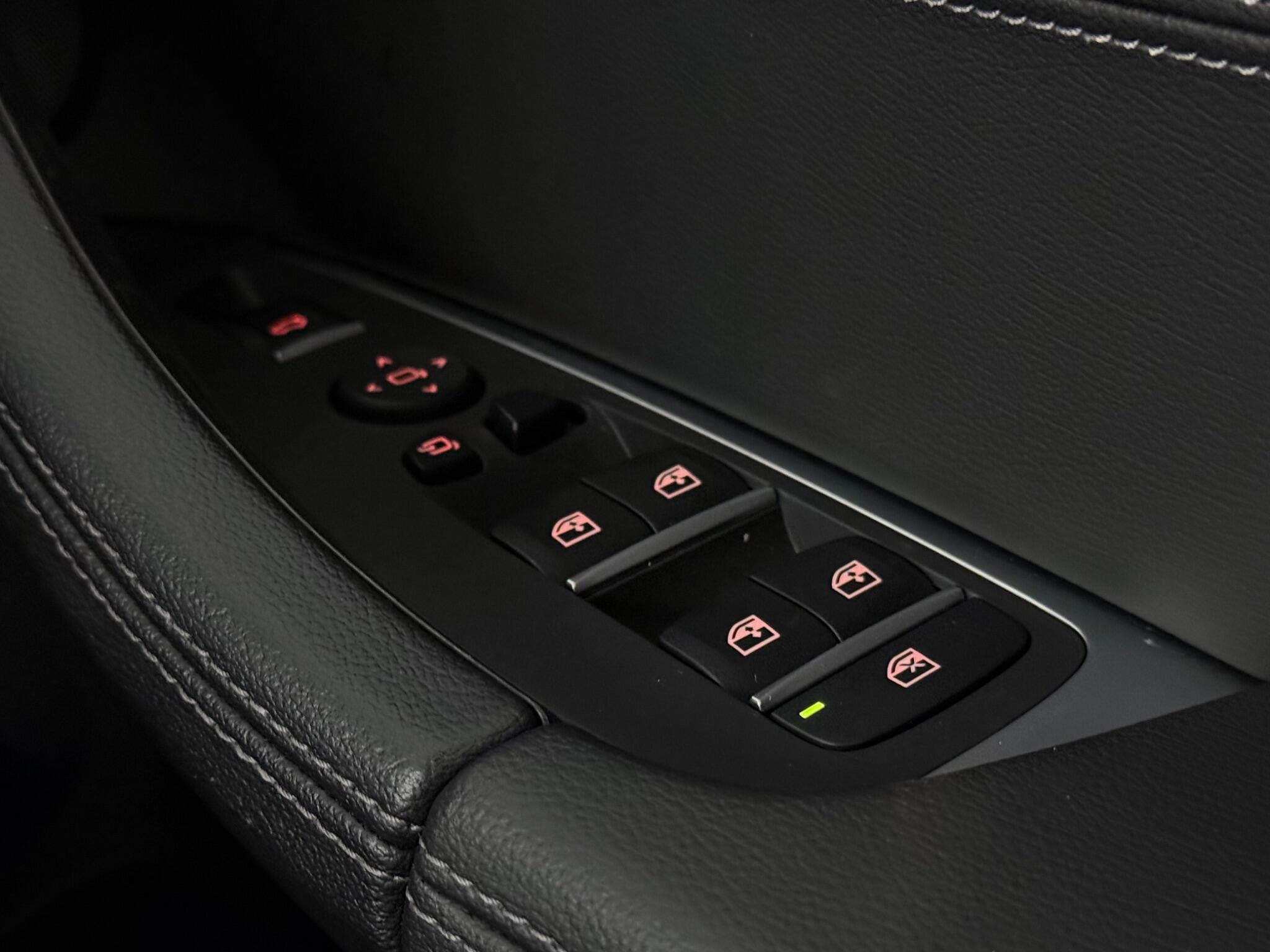 BMW X3 view 18
