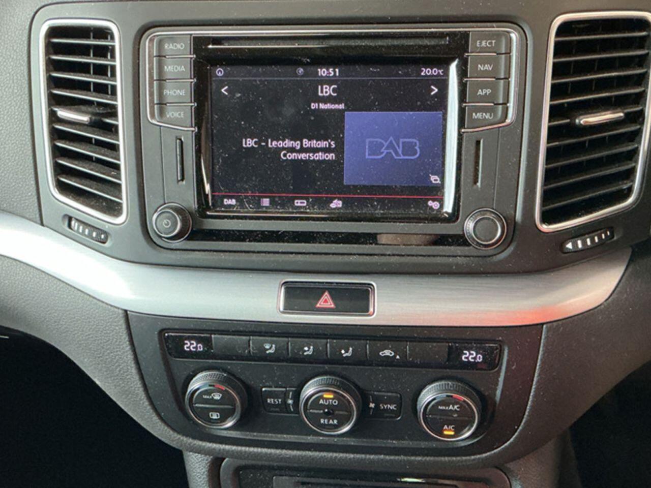 Volkswagen Sharan view 10