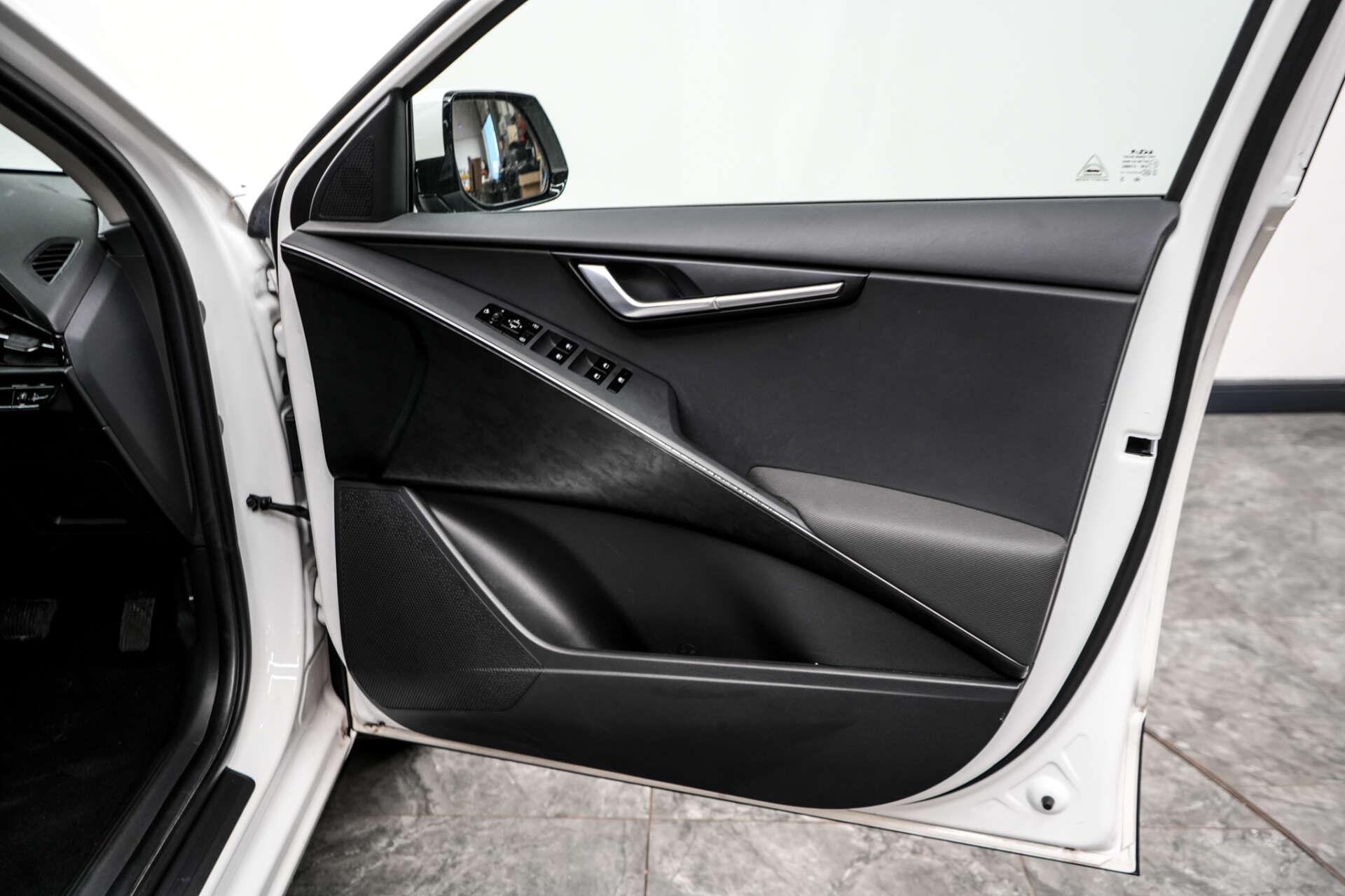 Kia Niro view 22
