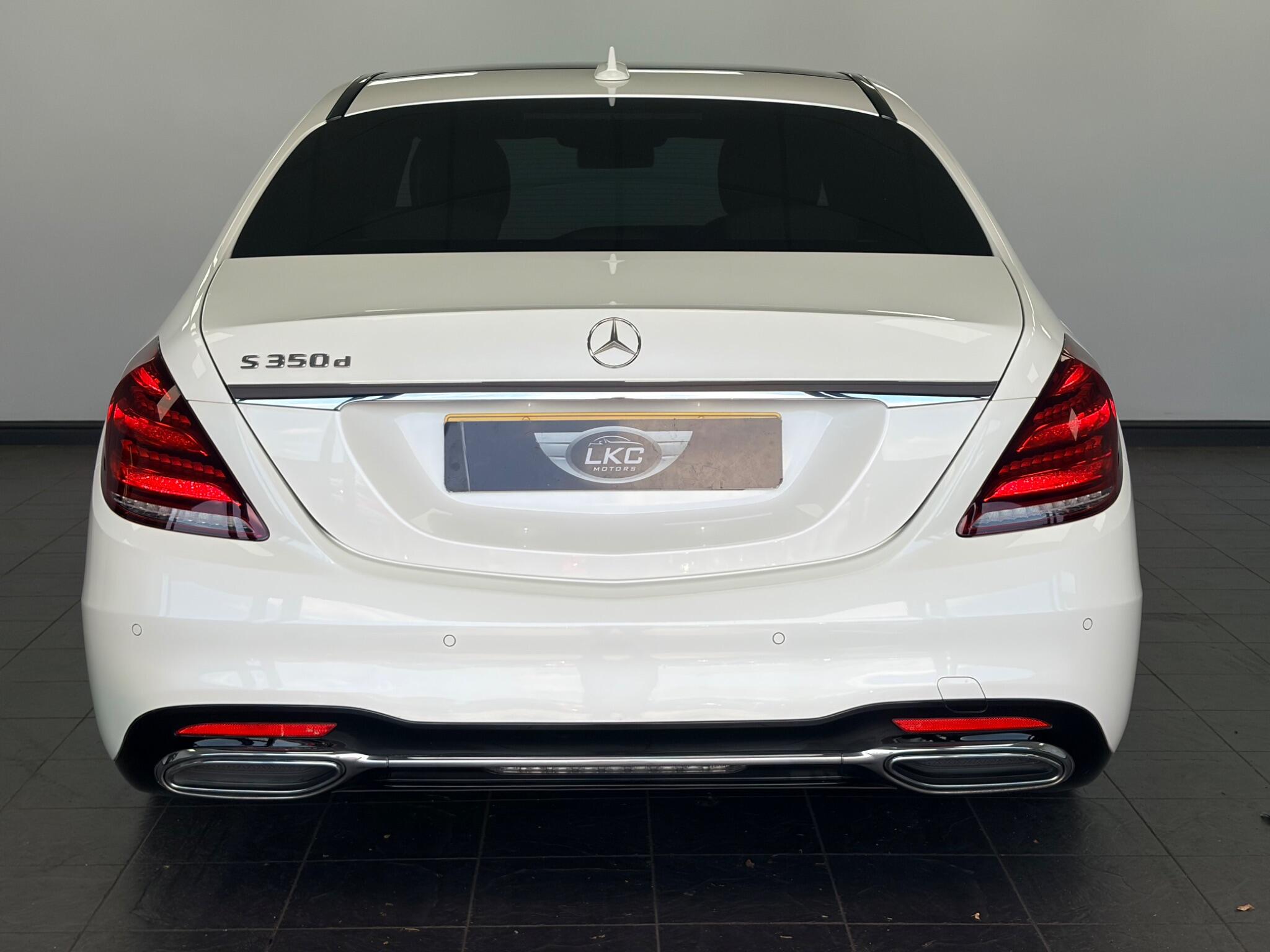 Mercedes-Benz S-Class view 5