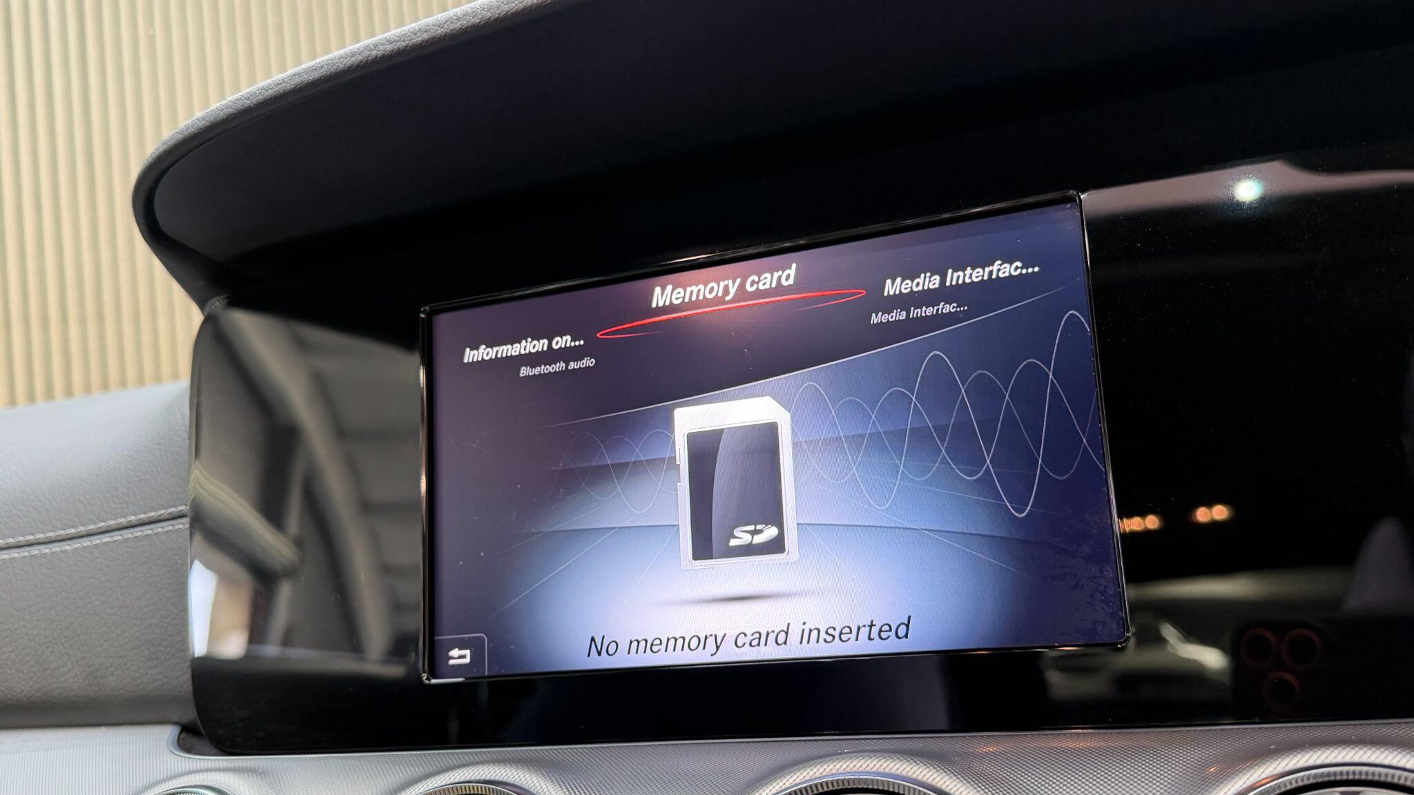 Mercedes-Benz E-Class view 26