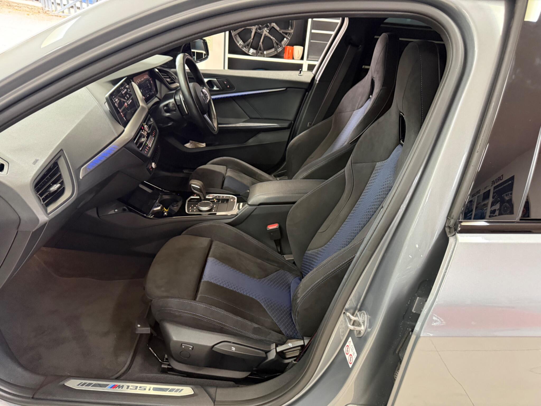 BMW 1 Series view 42