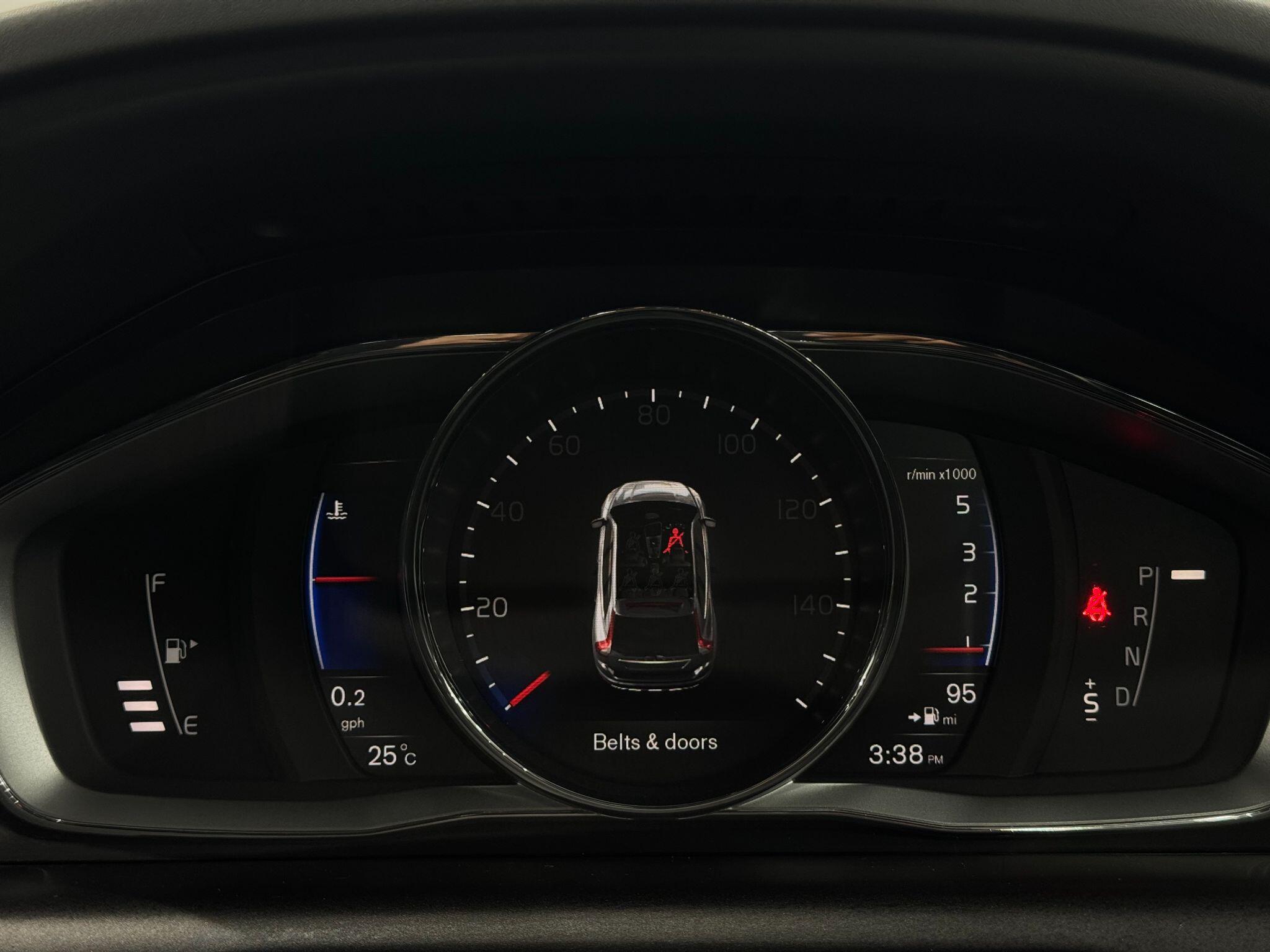 Volvo XC60 view 43