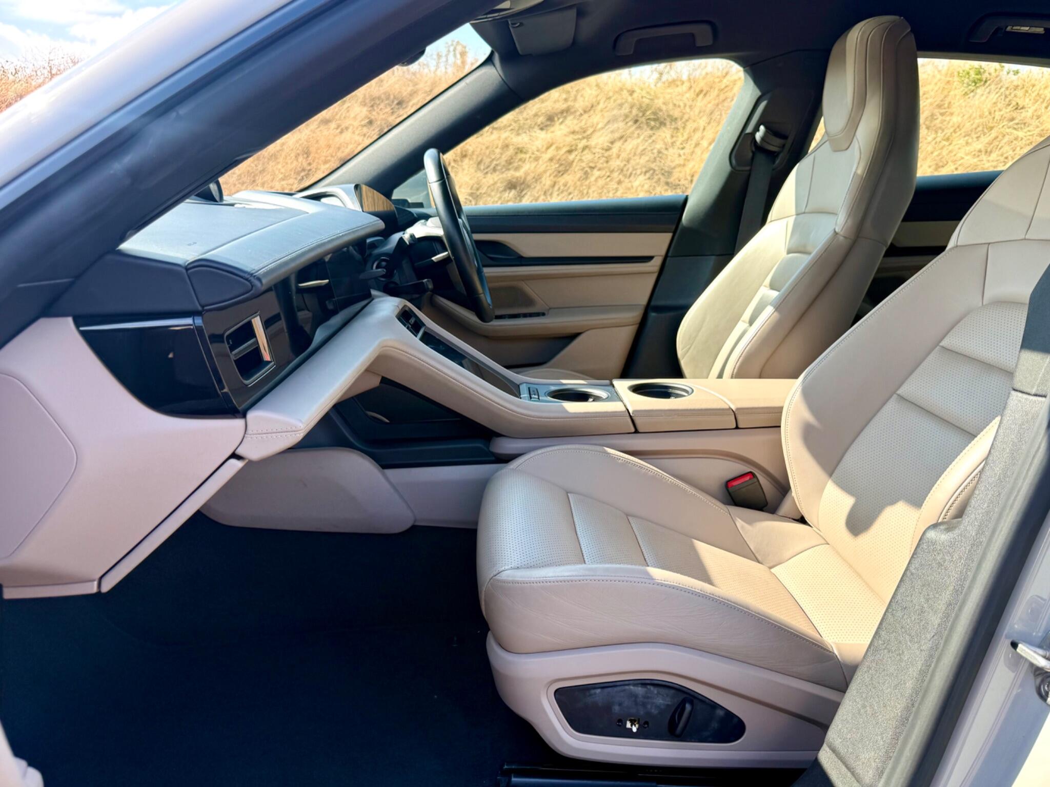Porsche Taycan view 66