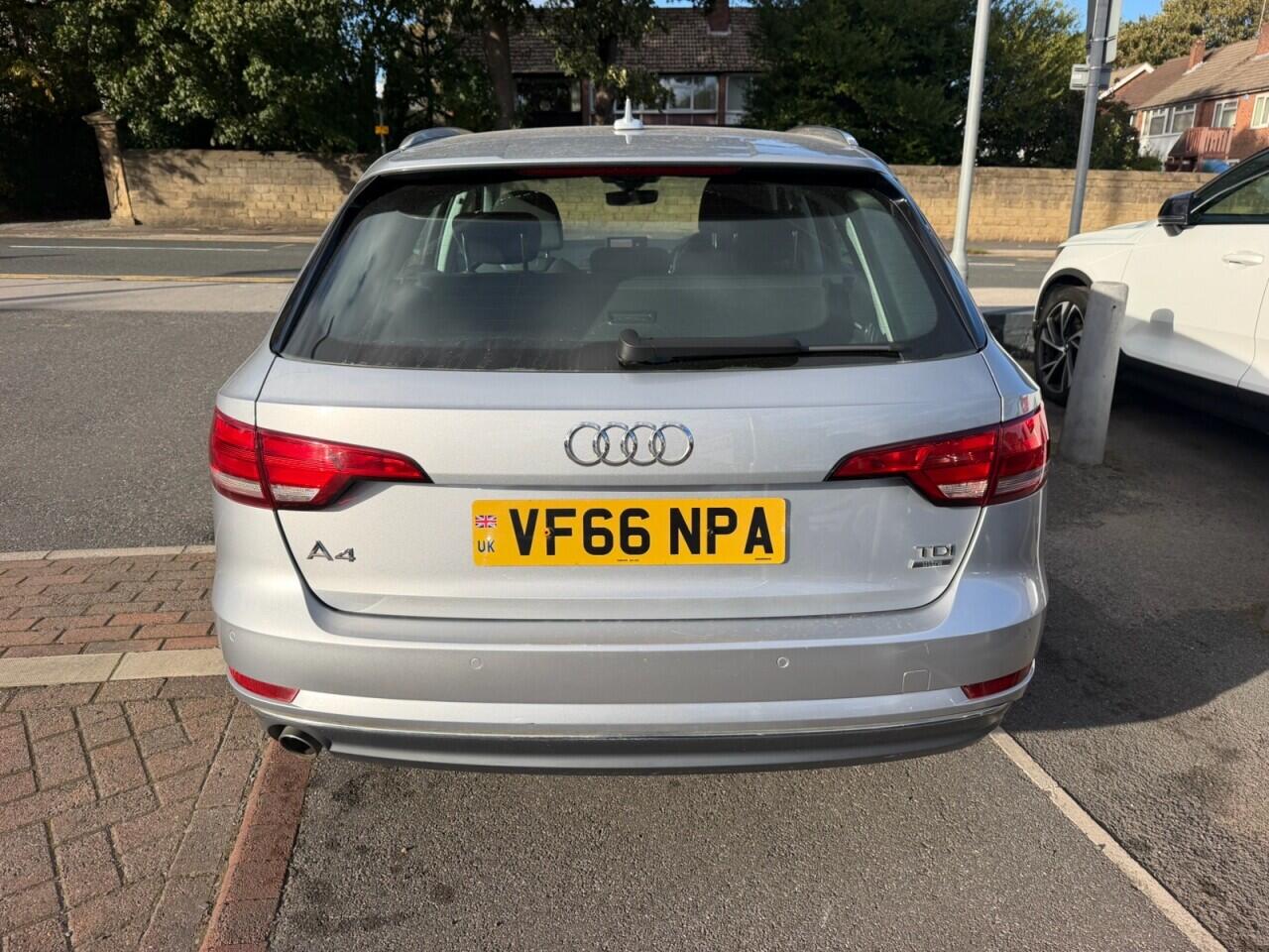 Audi A4 view 6