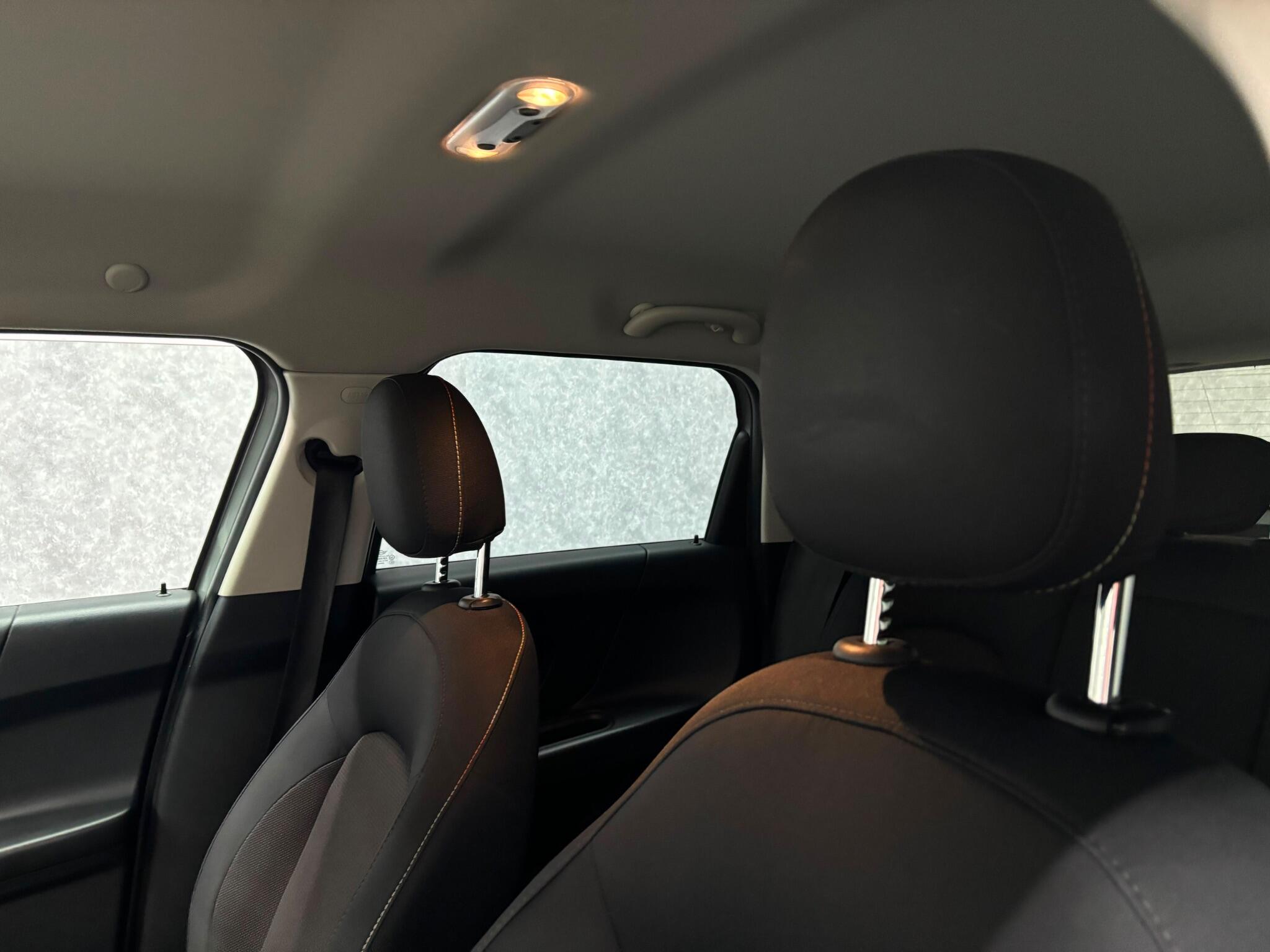 Mini Countryman view 21