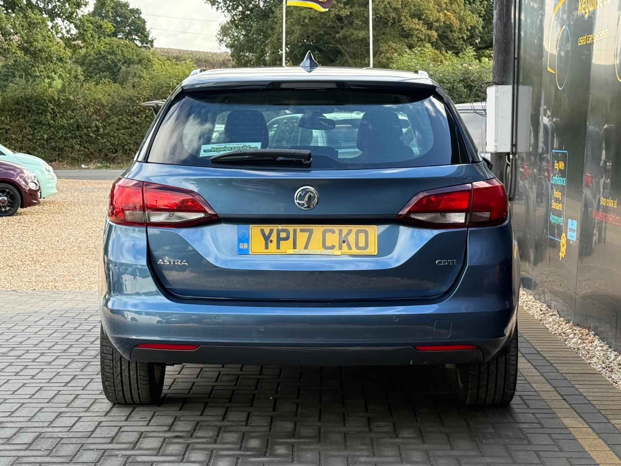 Vauxhall Astra view 5