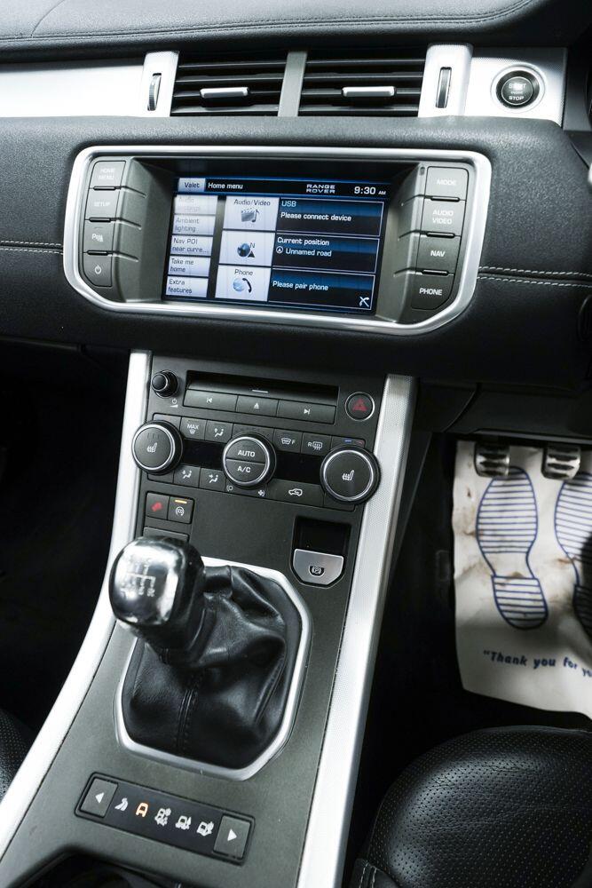 Land Rover Range Rover Evoque view 26