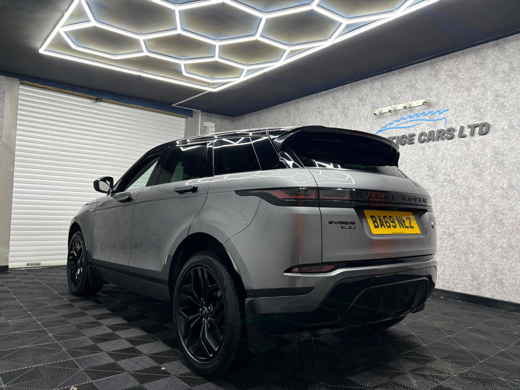 Land Rover Range Rover Evoque view 6