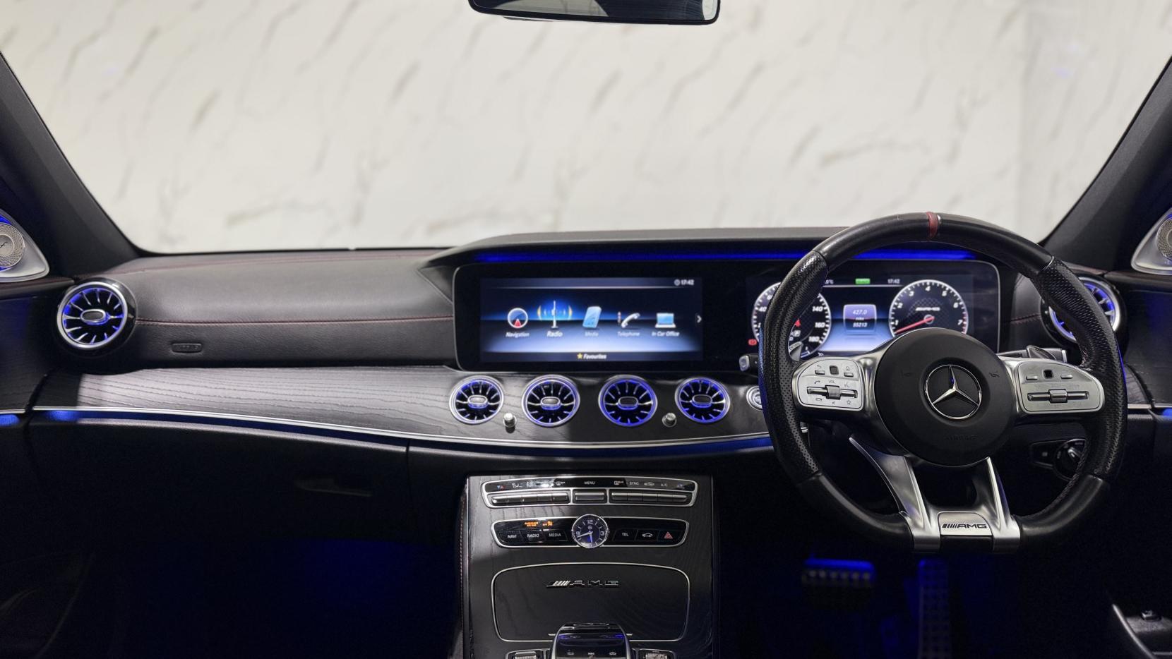 Mercedes-Benz E Class view 21