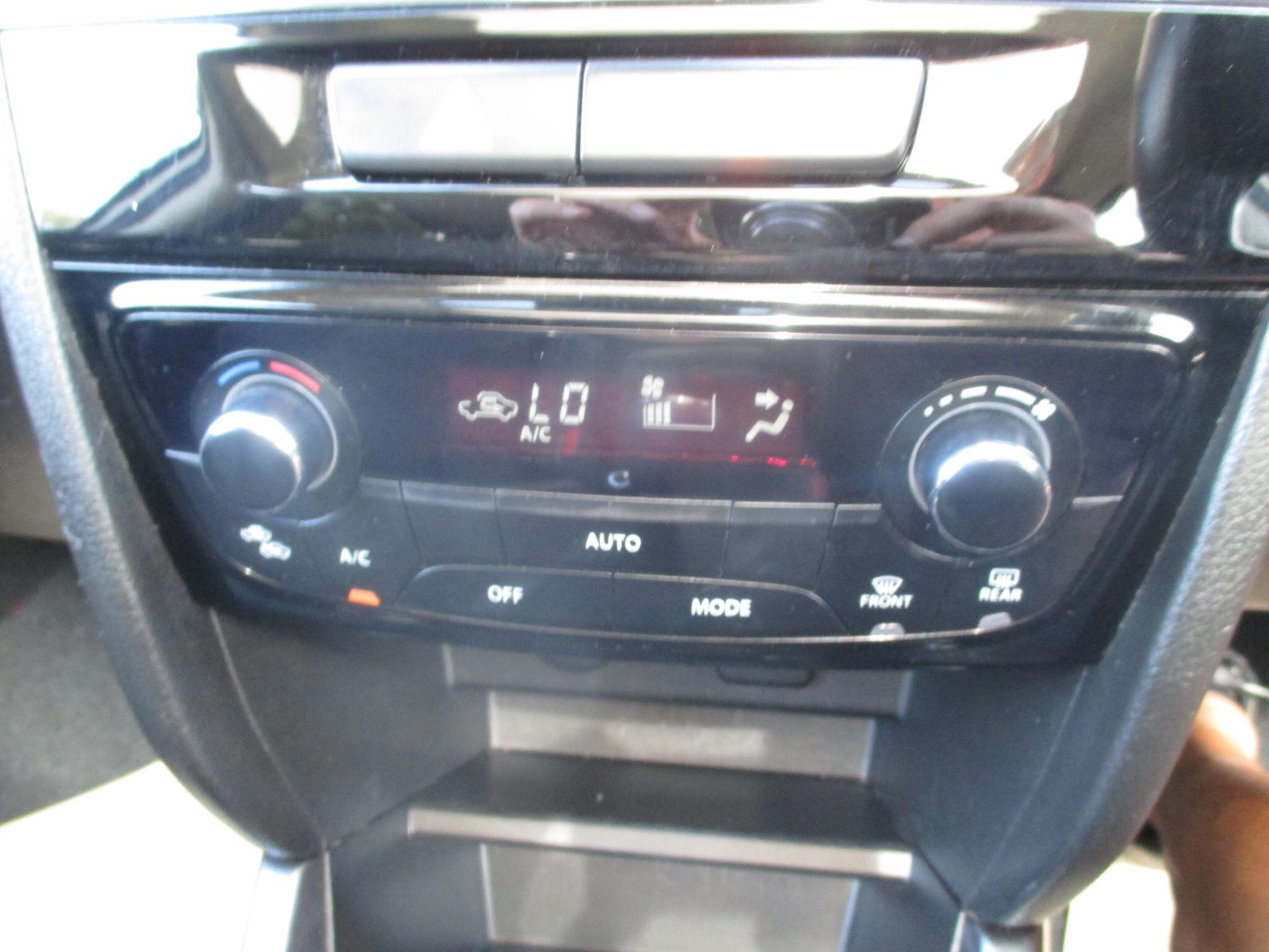 Suzuki Vitara view 40