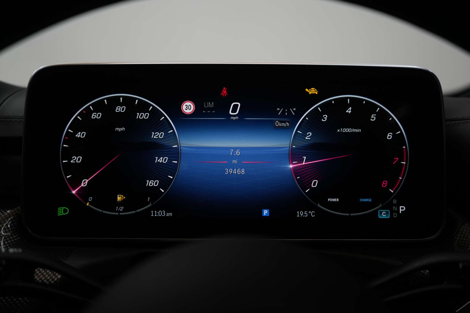 Mercedes-Benz C-Class view 40