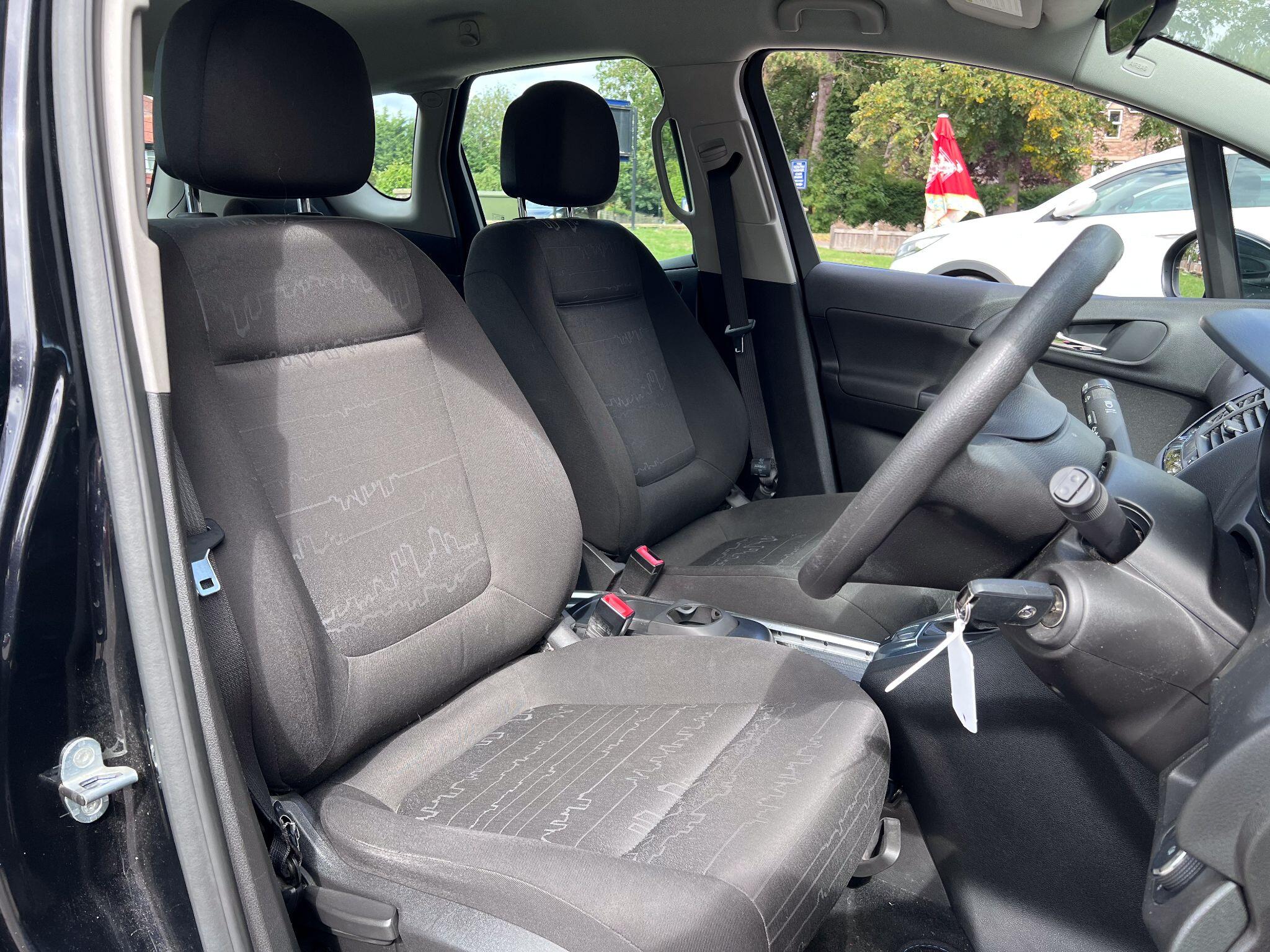 Vauxhall Meriva view 4