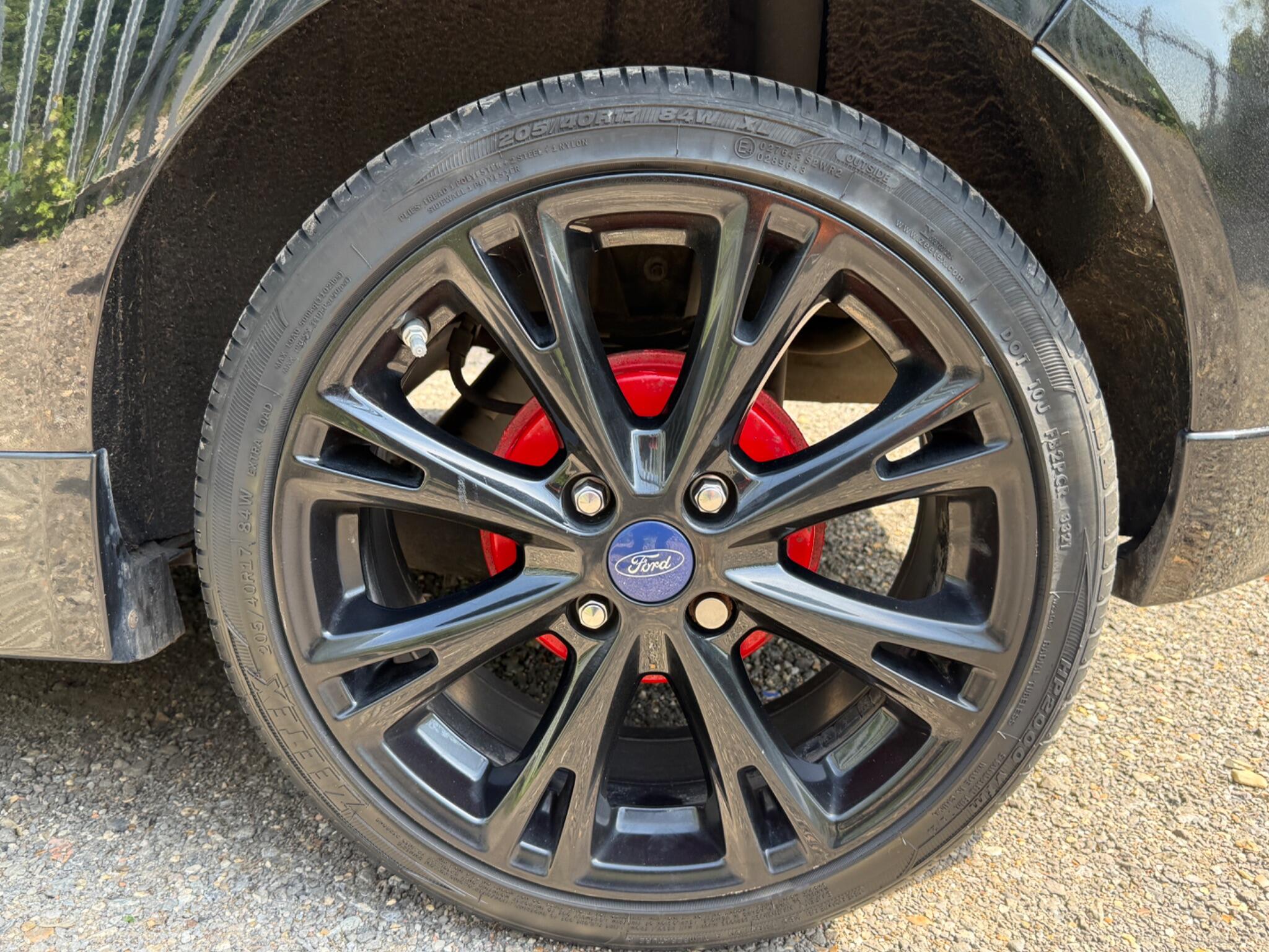 2016 Ford Fiesta image 29