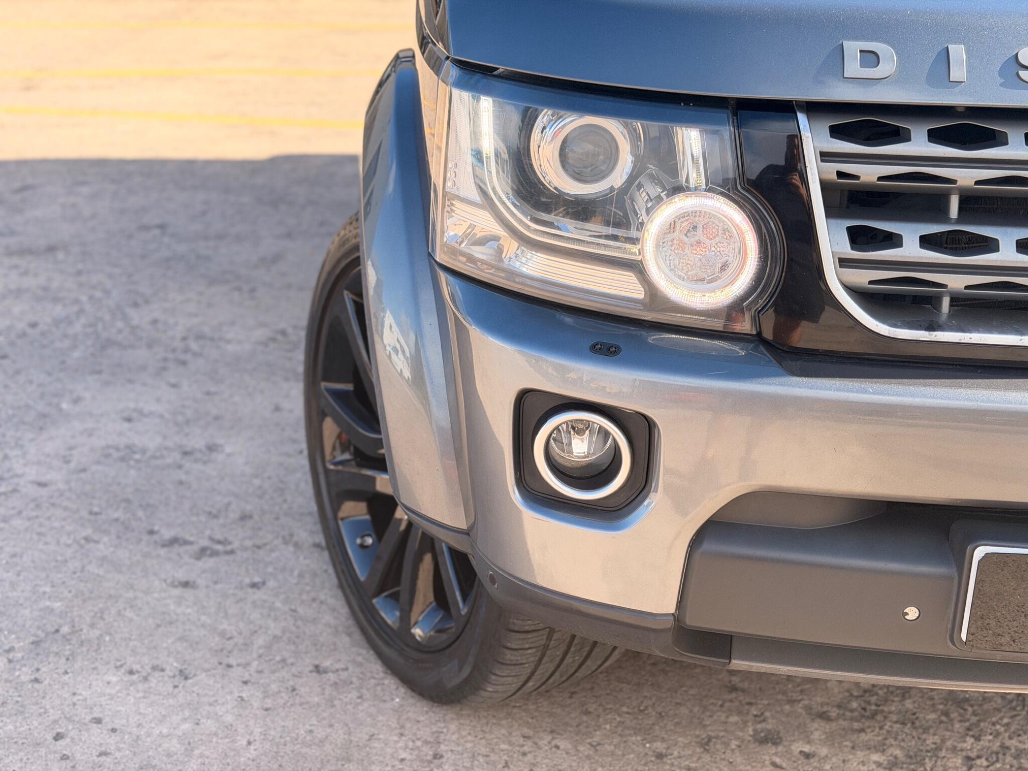 Land Rover Discovery view 41