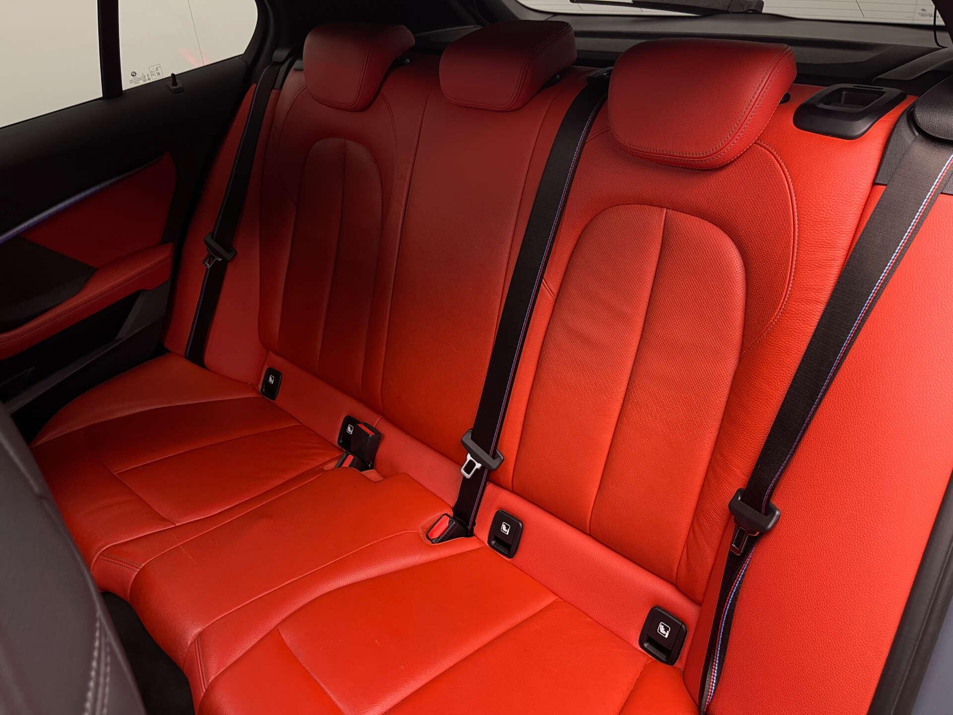BMW 1 Series view 36