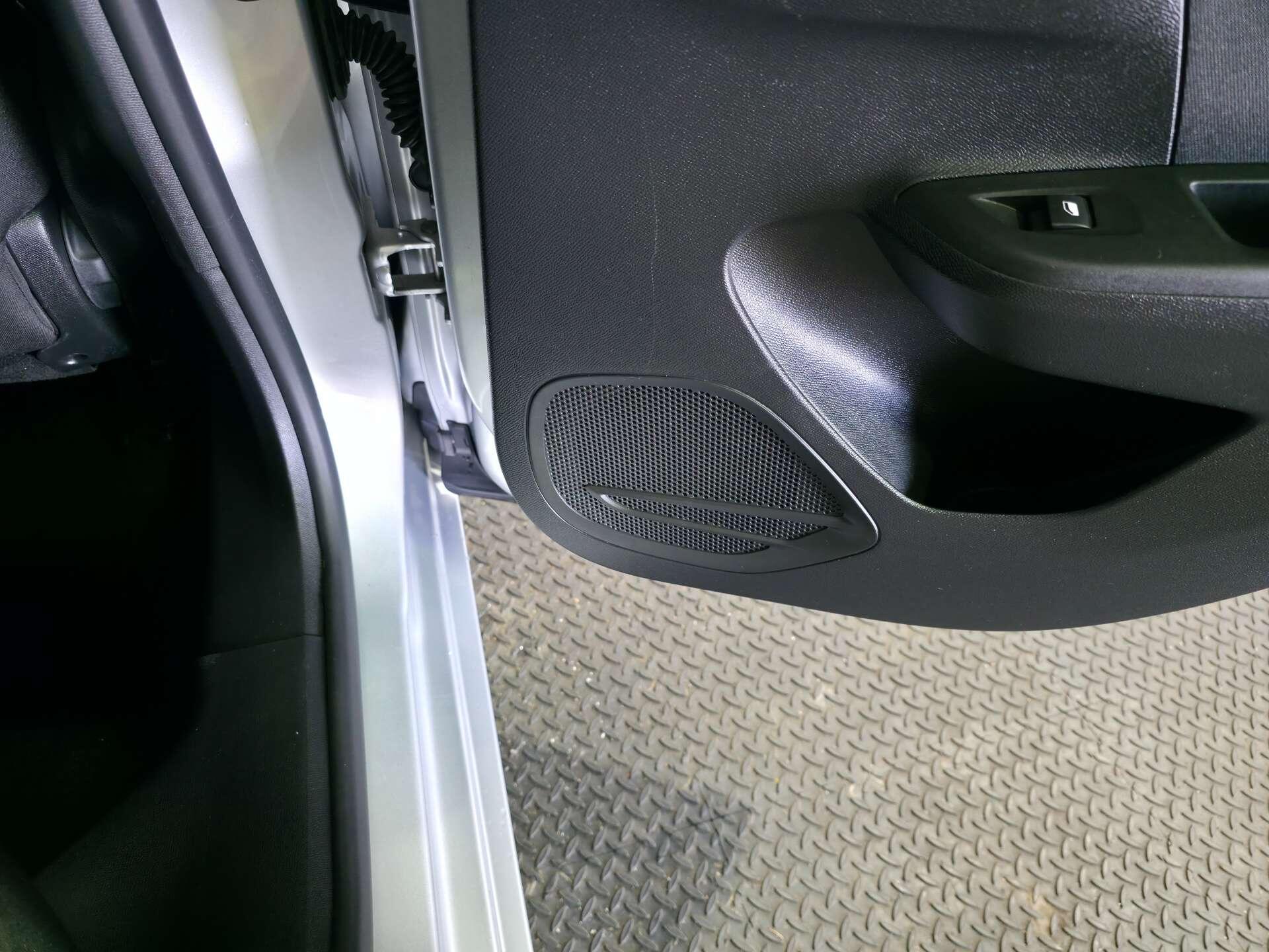Vauxhall Corsa view 41