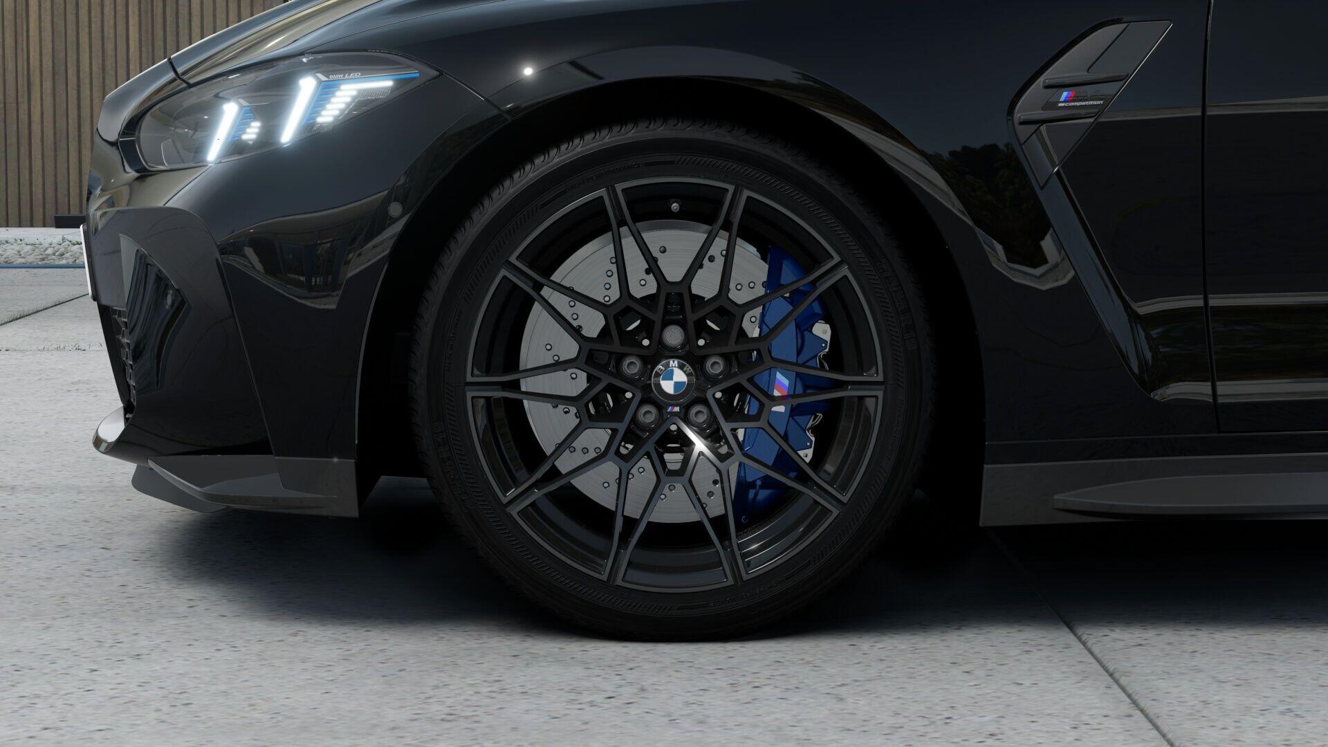 BMW M4 view 10