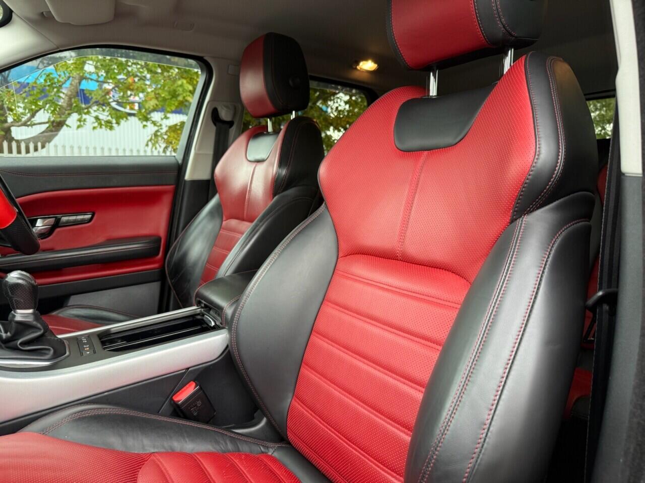 Land Rover Range Rover Evoque view 11
