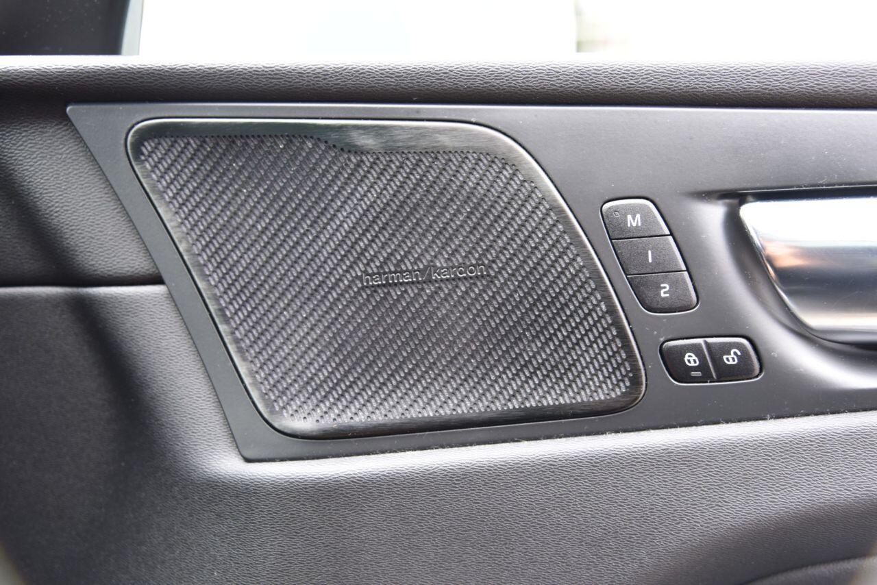 Volvo XC60 view 48