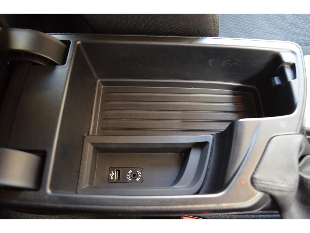 BMW 1 Series view 34