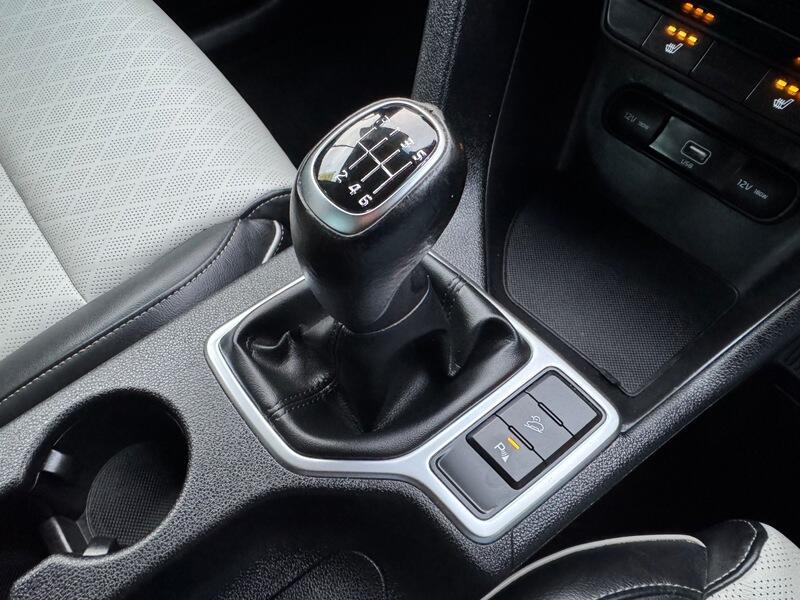 Kia Sportage view 34