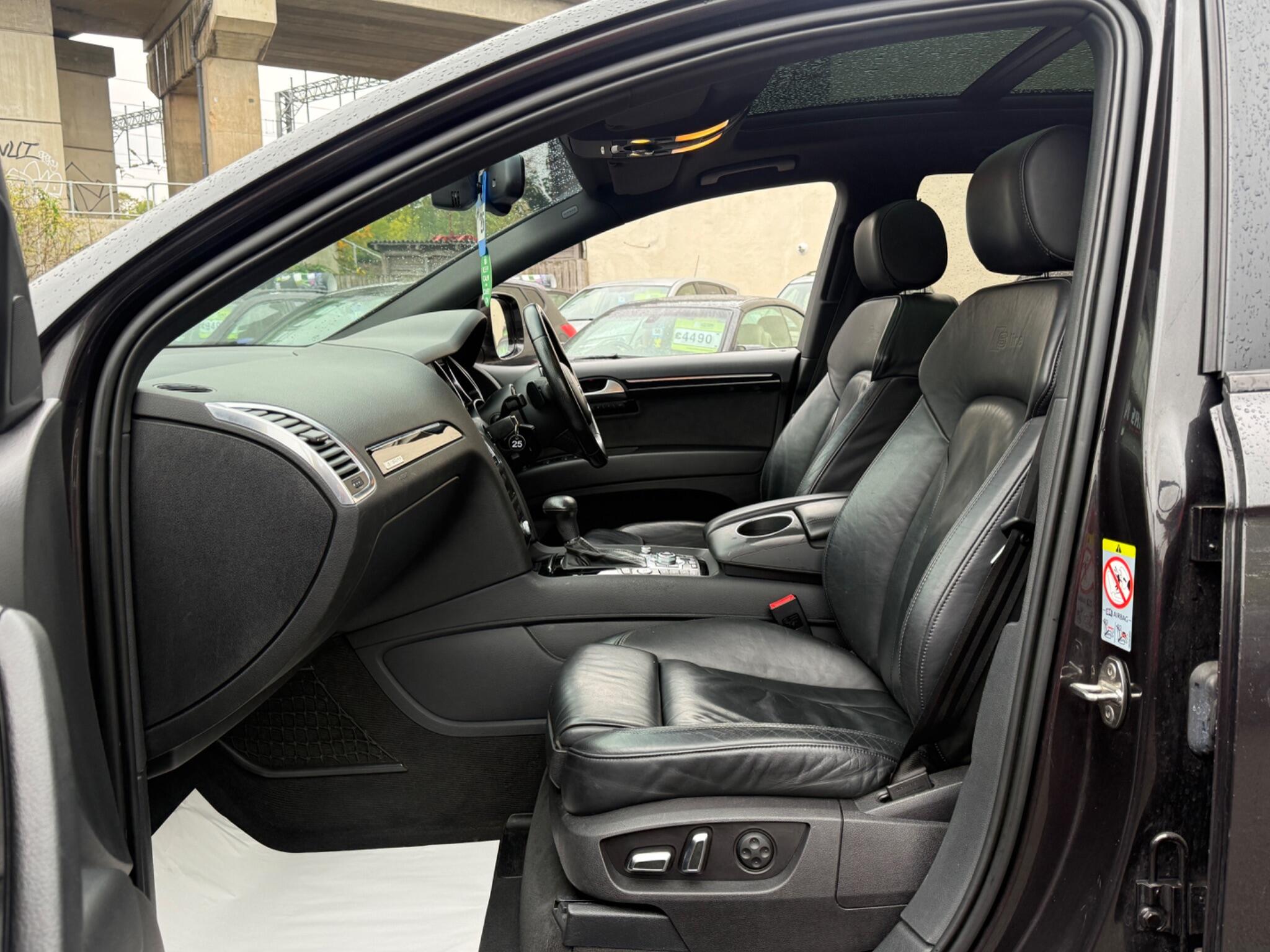 Audi Q7 - Image 54