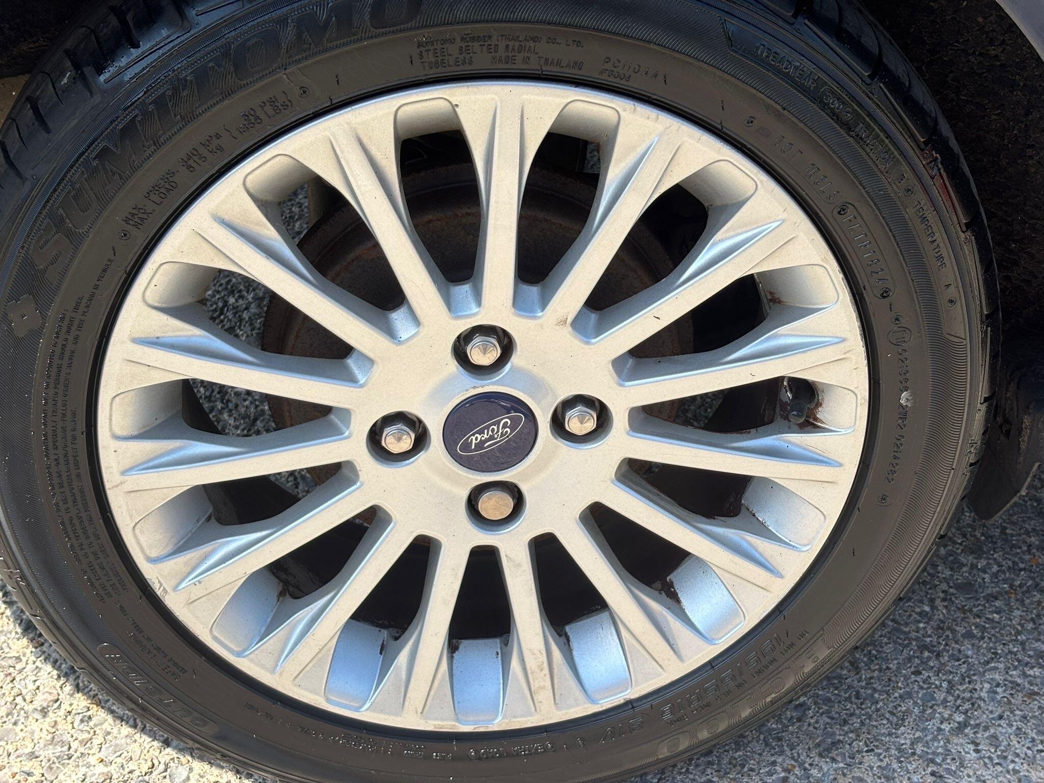 Ford B-Max view 44