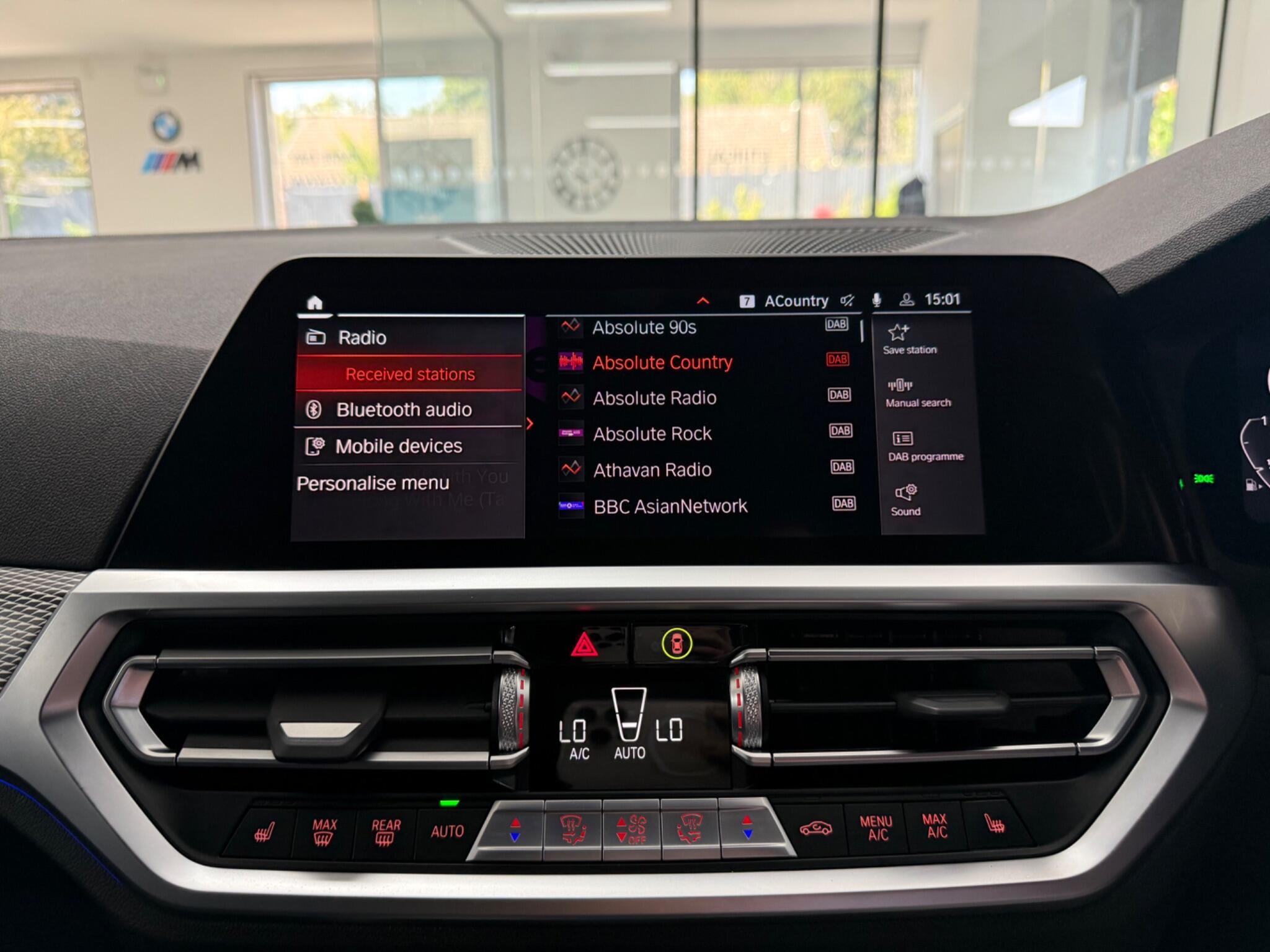 BMW 3 Series view 17