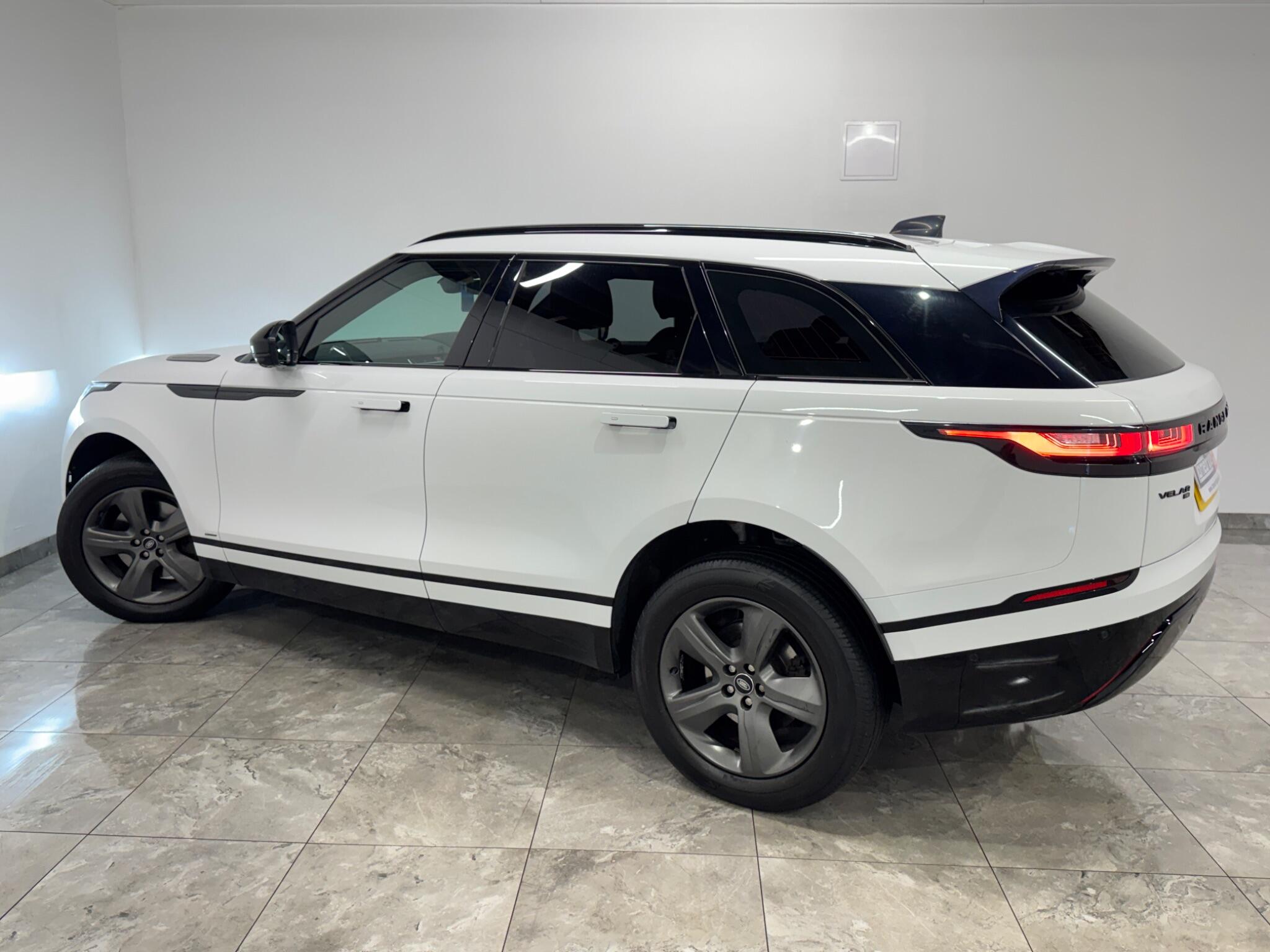 Land Rover Range Rover Velar view 6