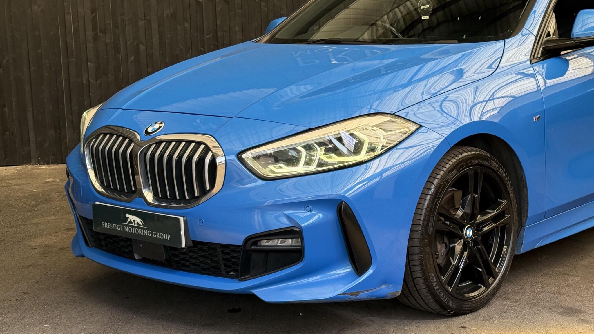 BMW 1 Series view 6