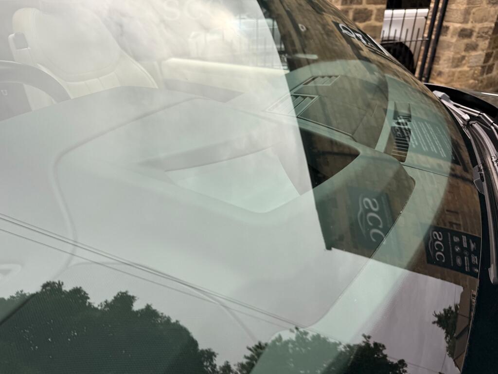 Land Rover Range Rover view 24