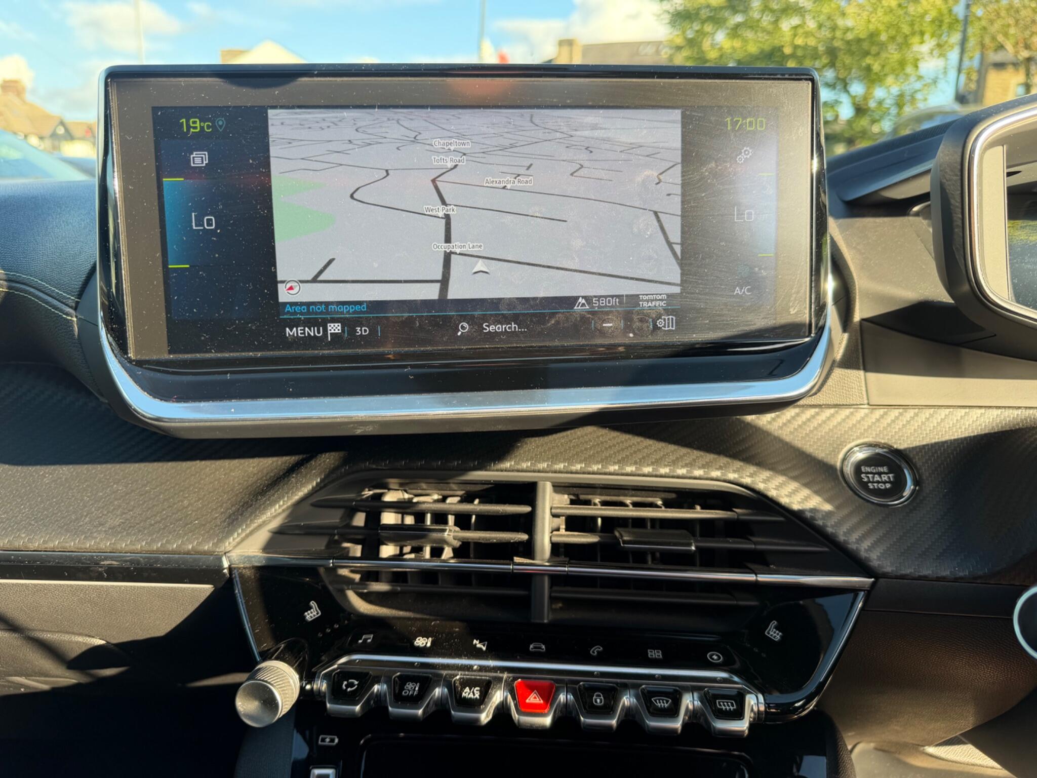 Peugeot e-2008 view 12